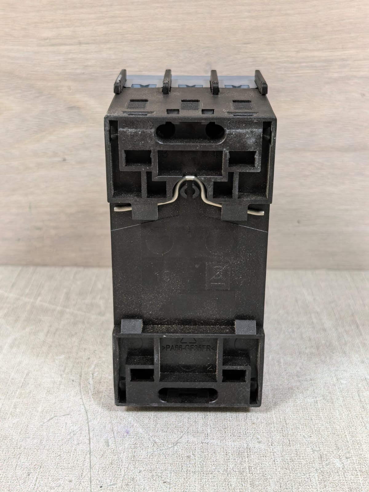Siemens SIRIUS 3RV2011-1AA10 SIEMENS SIRIUS 3RV2011-1AA10 CIRCUIT BREAKER 10