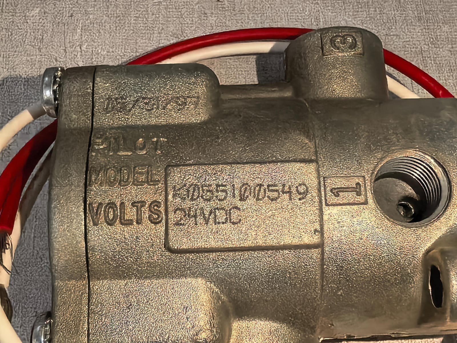 Schrader Bellows K05100549 SCHRADER BELLOWS K05100549 VALVE 24VDC 3