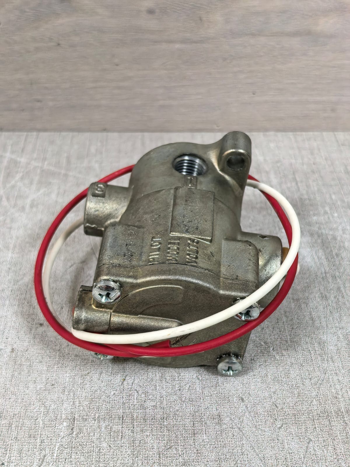 Schrader Bellows K05100549 SCHRADER BELLOWS K05100549 VALVE 24VDC 6
