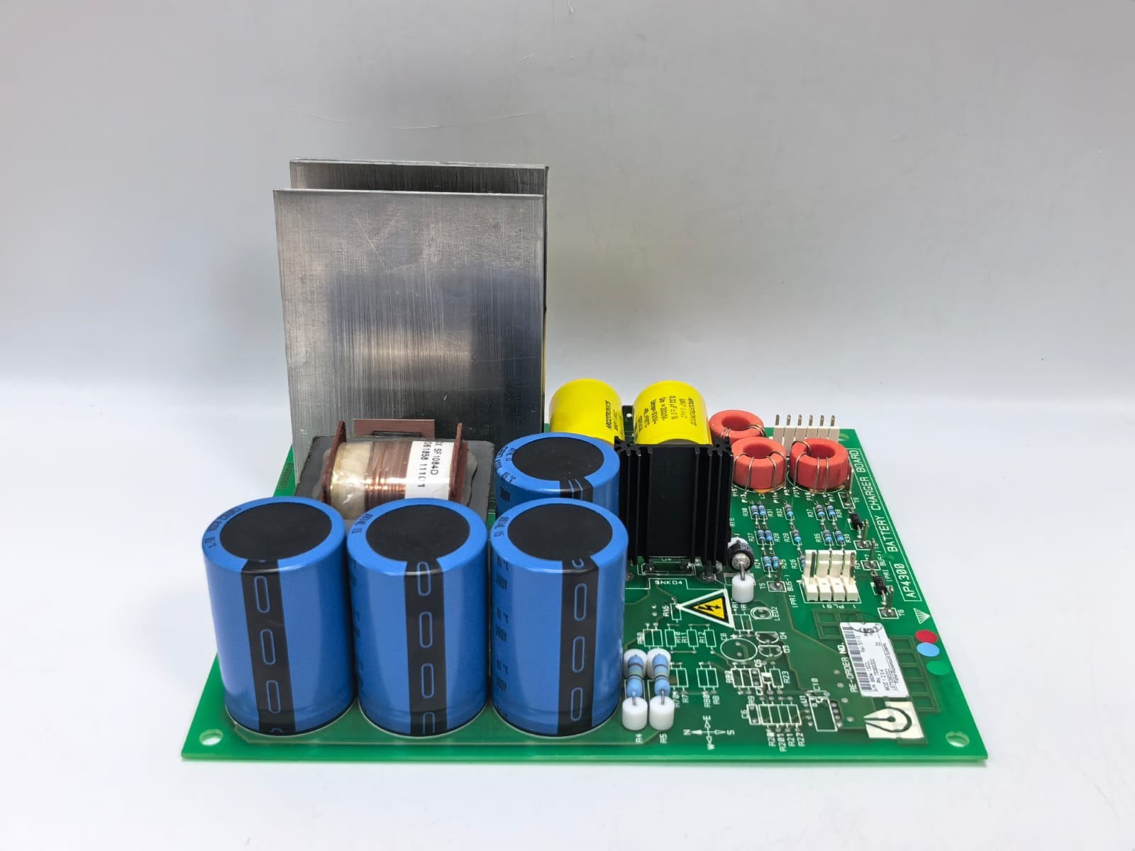 FISHER-ROSEMOUNT SYSTEM 75393202 FISHER-ROSEMOUNT SYSTEM 75393202 AP4300 BATTERY CHARGER BOARD 4