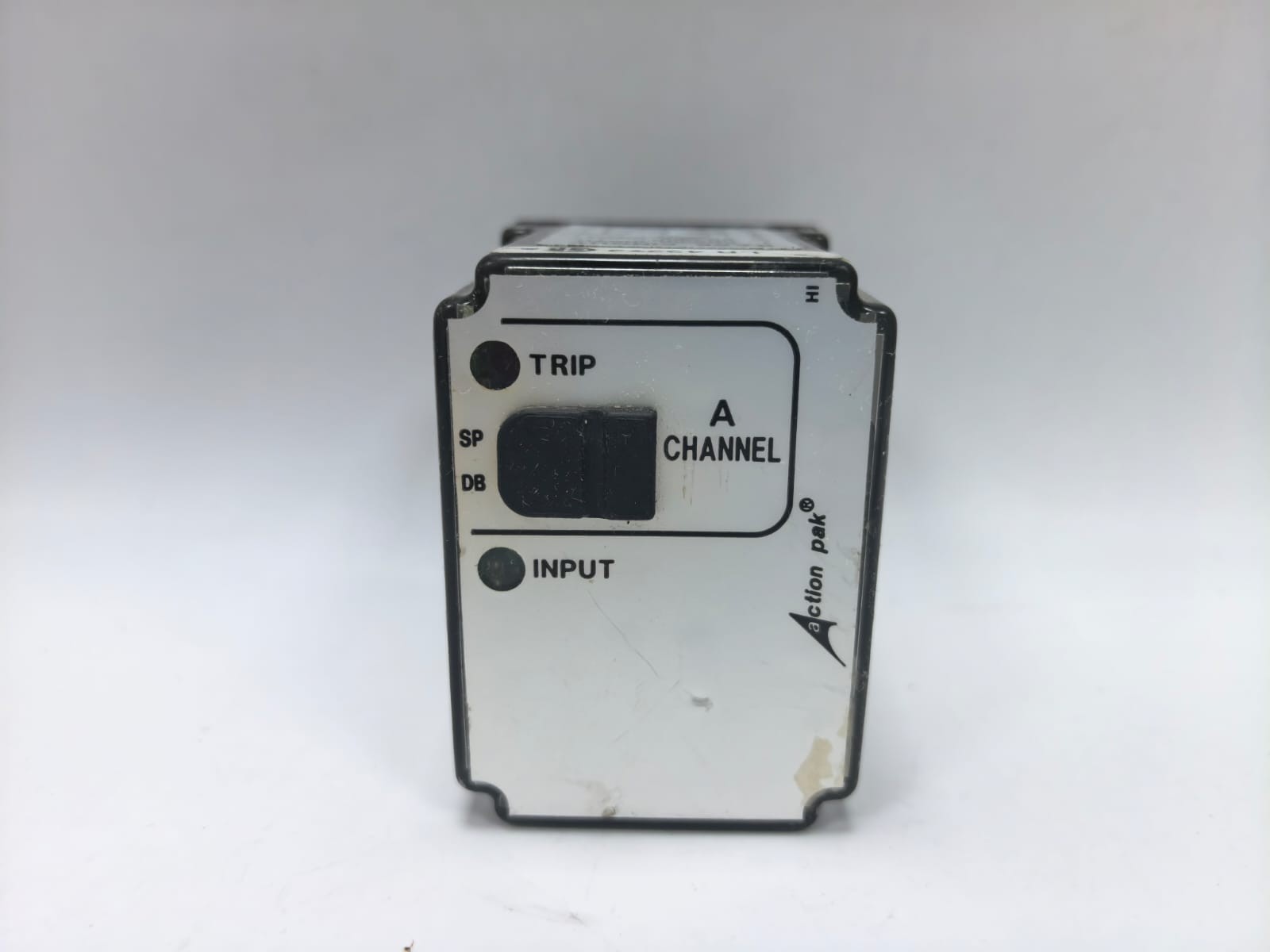 ACTION INSTRUMENTS MDL 1080-2000 ACTION INSTRUMENTS MDL 1080-2000 SIGNAL CONDITIONER 1