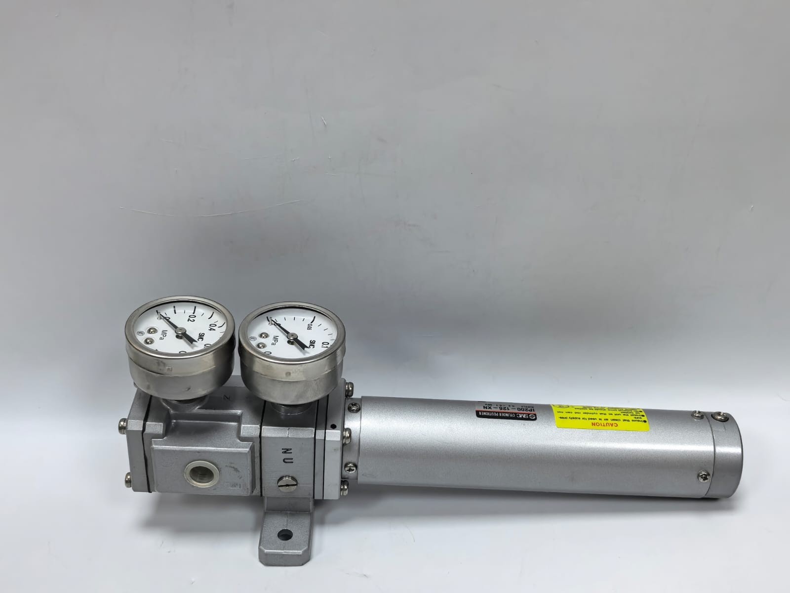 SMC IP200-126-XN SMC IP200-126-XN CYLINDER POSITIONER 0.3-0.7 MPA 4