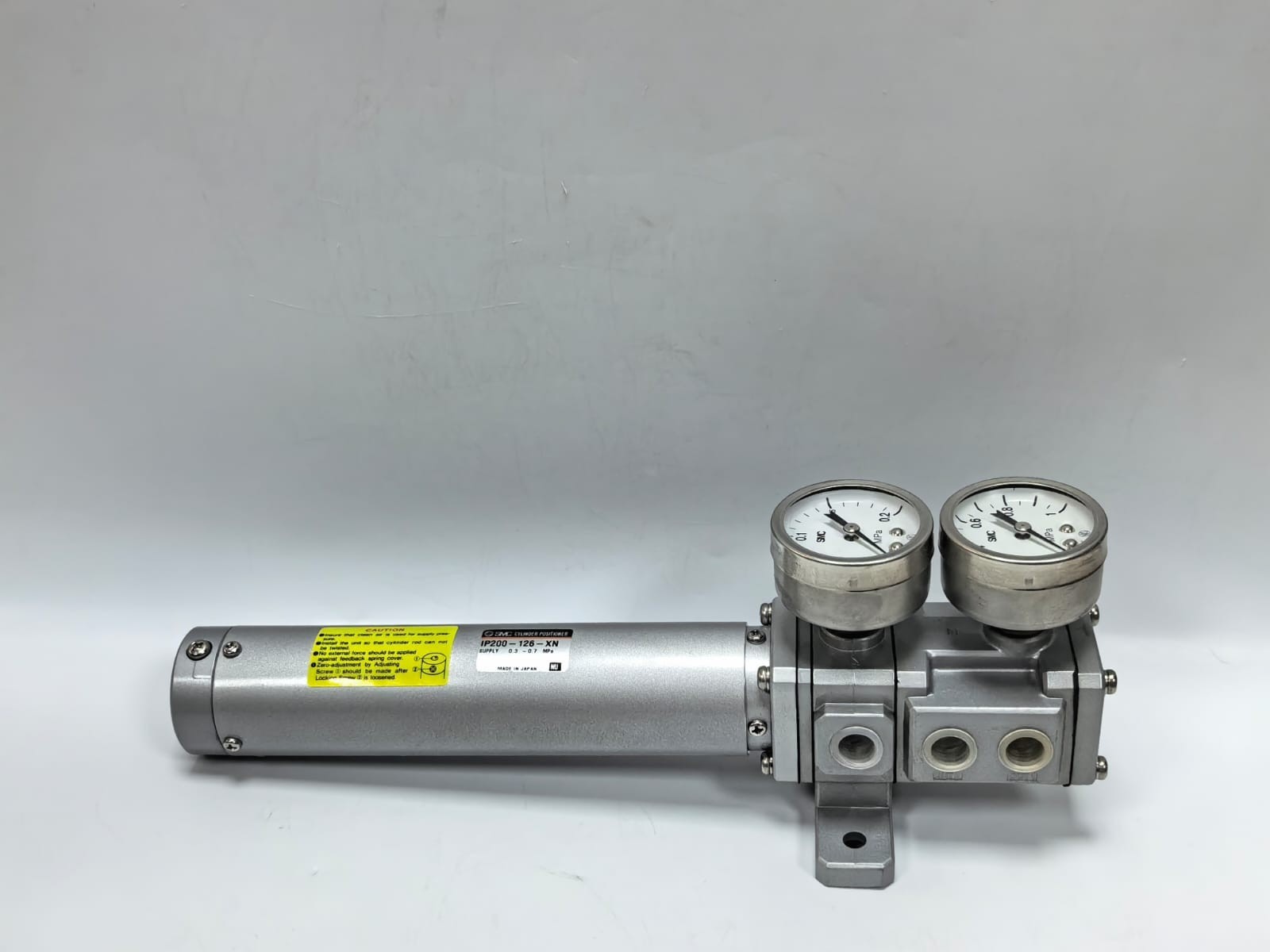 SMC IP200-126-XN SMC IP200-126-XN CYLINDER POSITIONER 0.3-0.7 MPA 1