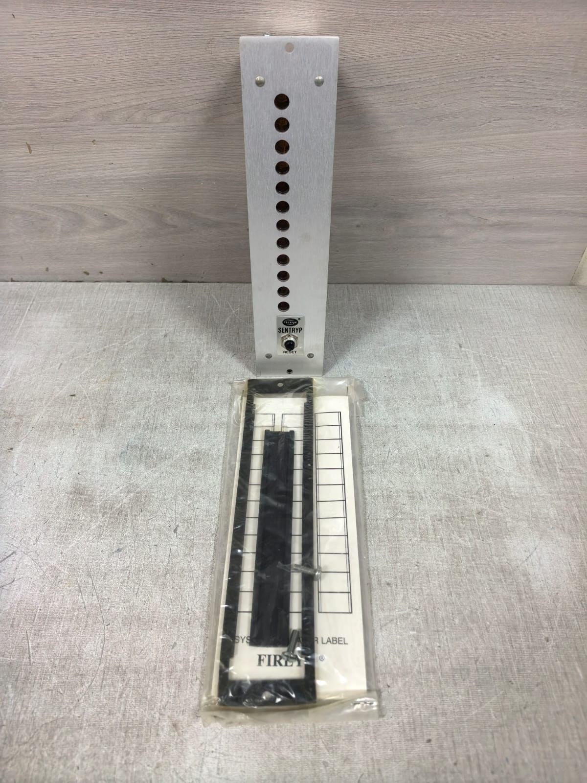FIREYE SENTRYP 53SE2 1000 FIREYE SENTRYP 53SE2 1000 SYSTEM INDICATOR 1