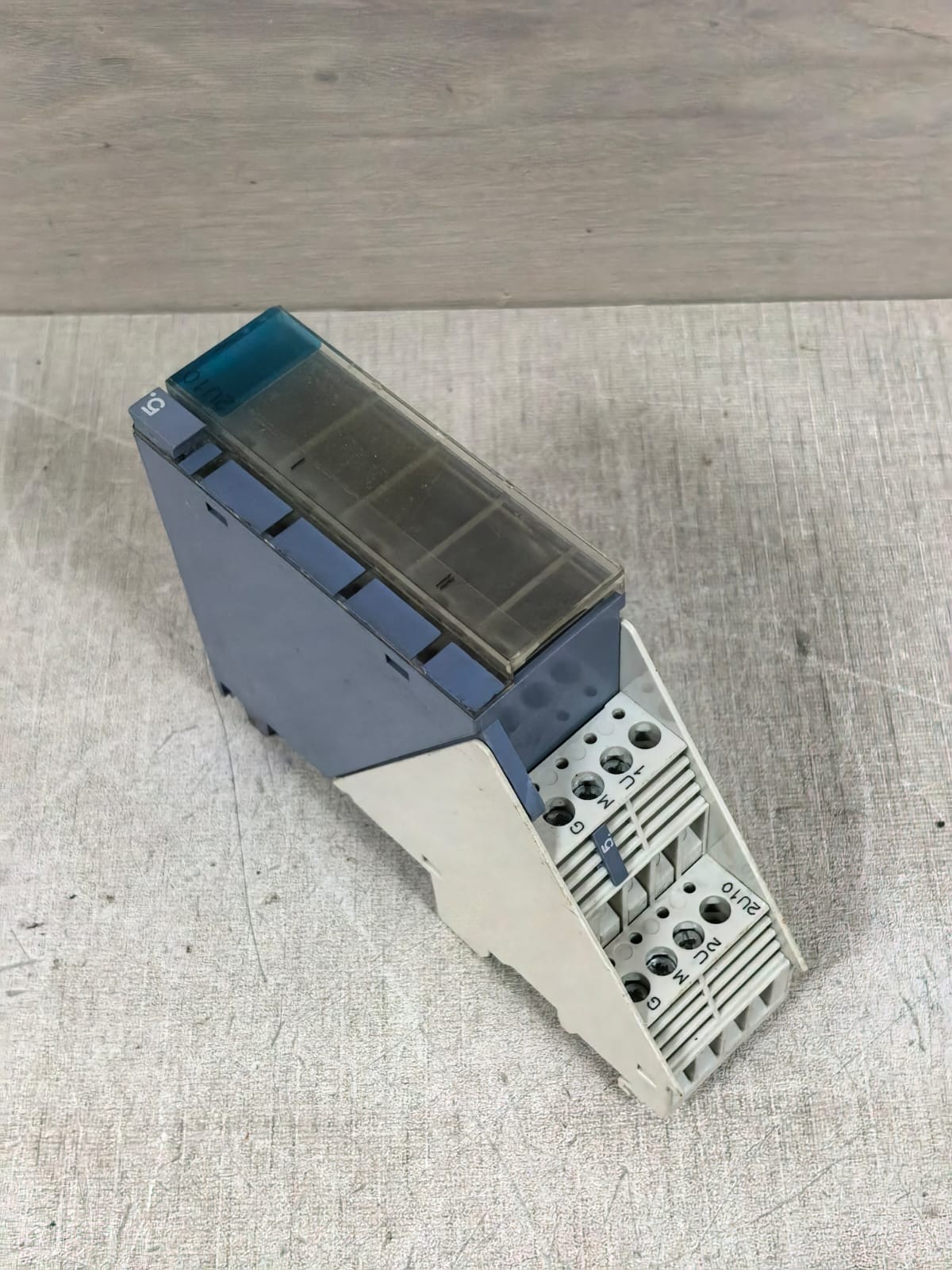 Siemens PTM1-2U10 SIEMENS PTM1-2U10 MEASURED VALUE MODULE 3