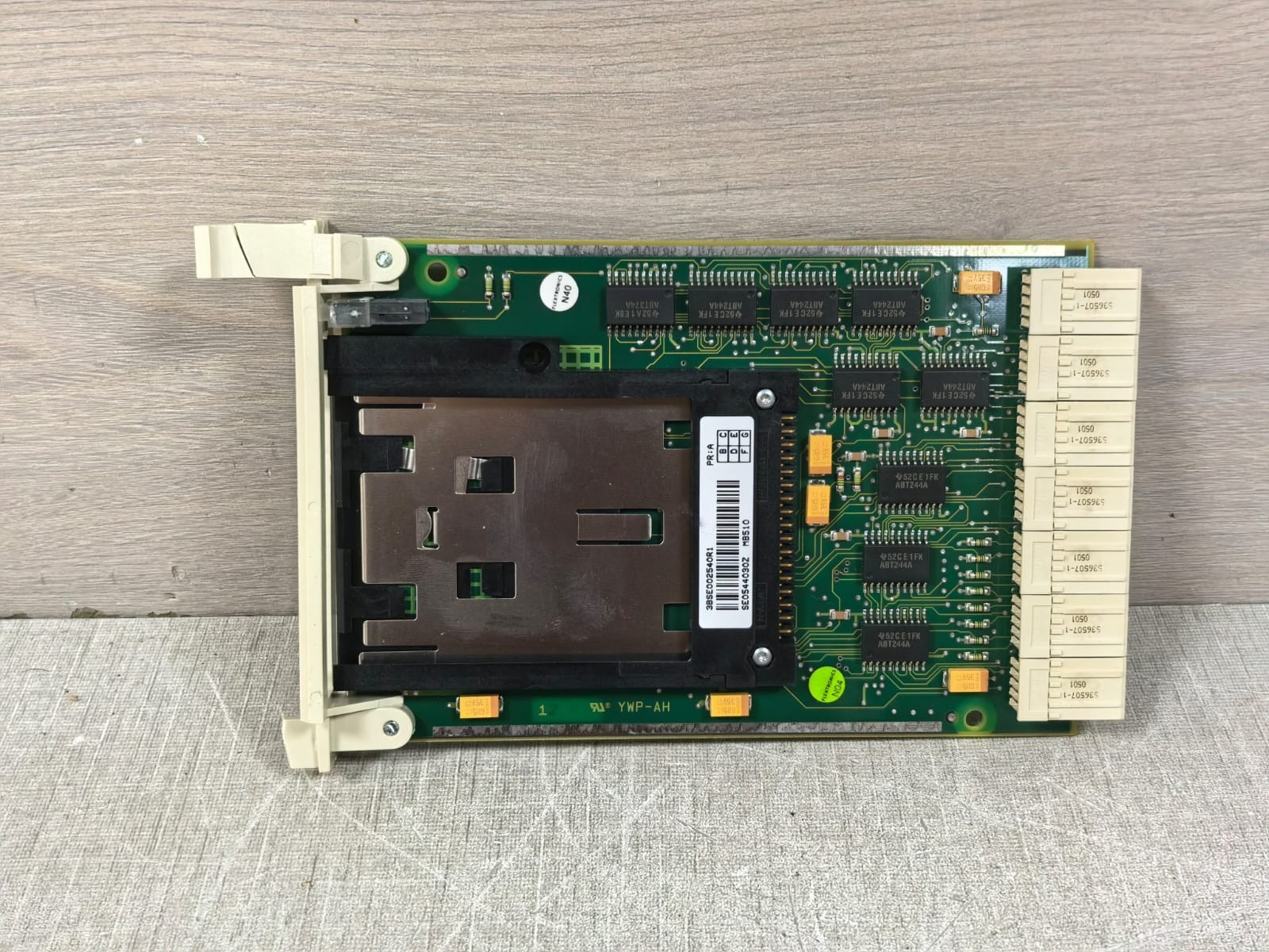 ABB MB510 3BSE002540R1 ABB MB510 3BSE002540R1 ANALOG INPUT MODULE 10