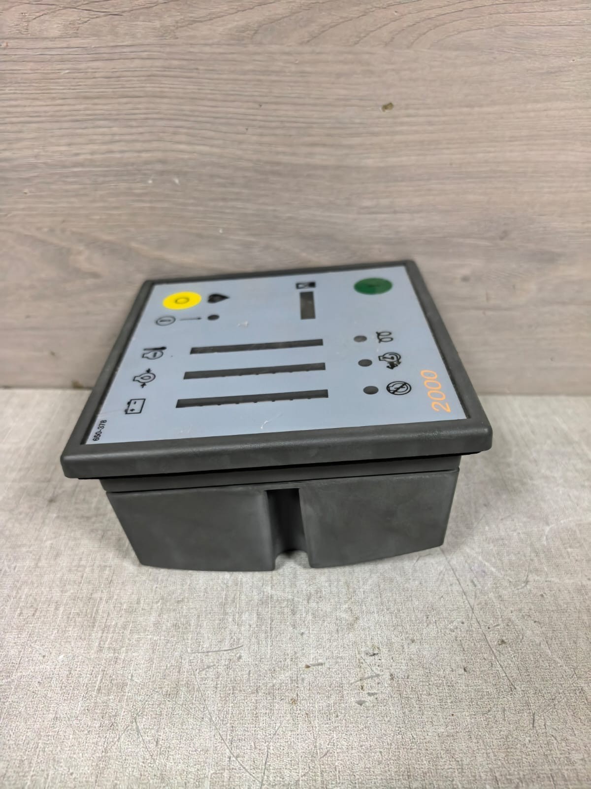 FG WILSON/ OLYMPIAN 650-378 /2000 FG WILSON/ OLYMPIAN 650-378 /2000 GENERATOR CONTROL PANEL 8