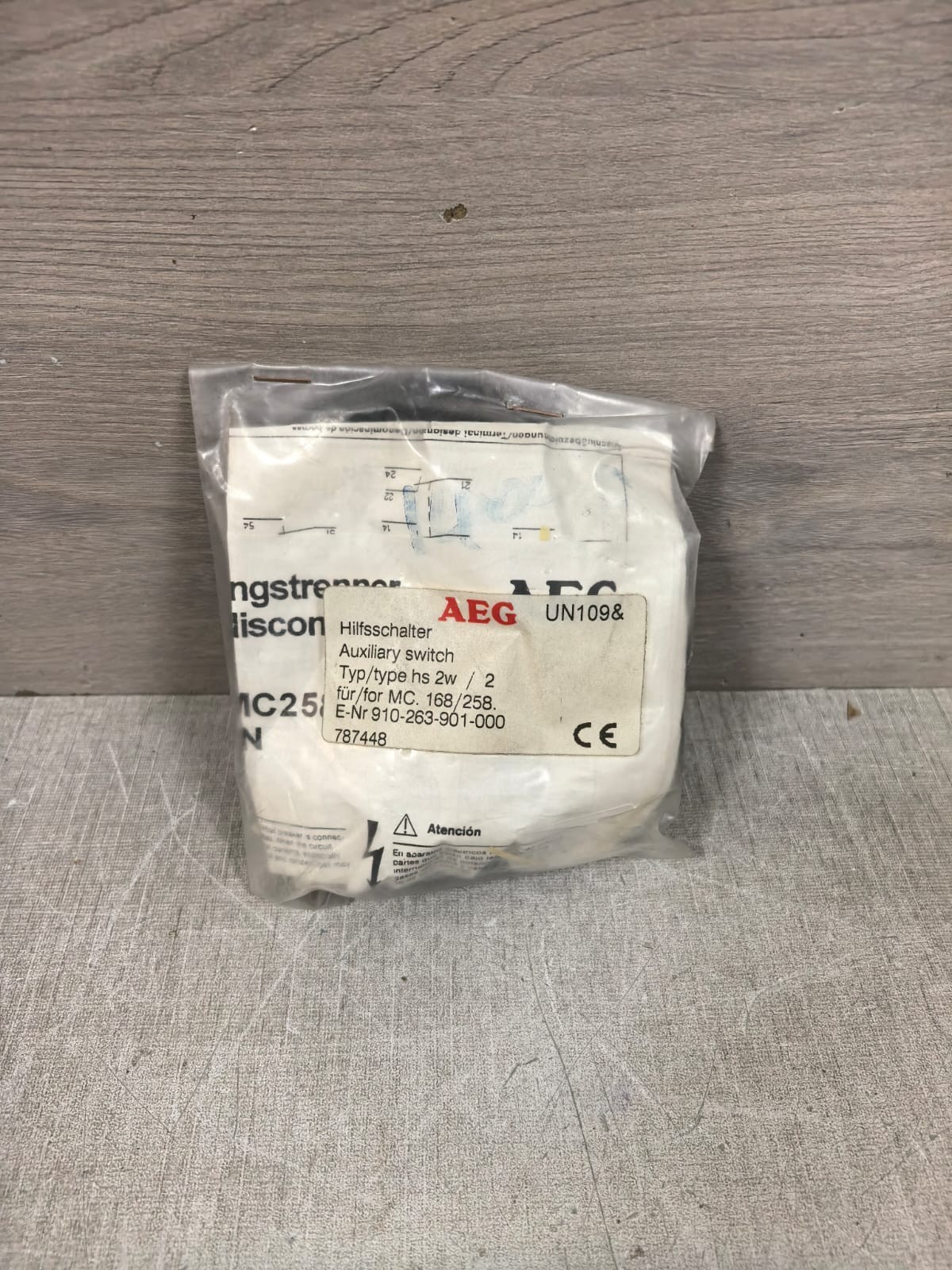 AEG 910-263-901-000 AEG UN116& HS2W/2 910-263-901-000 CONNECTORS 1