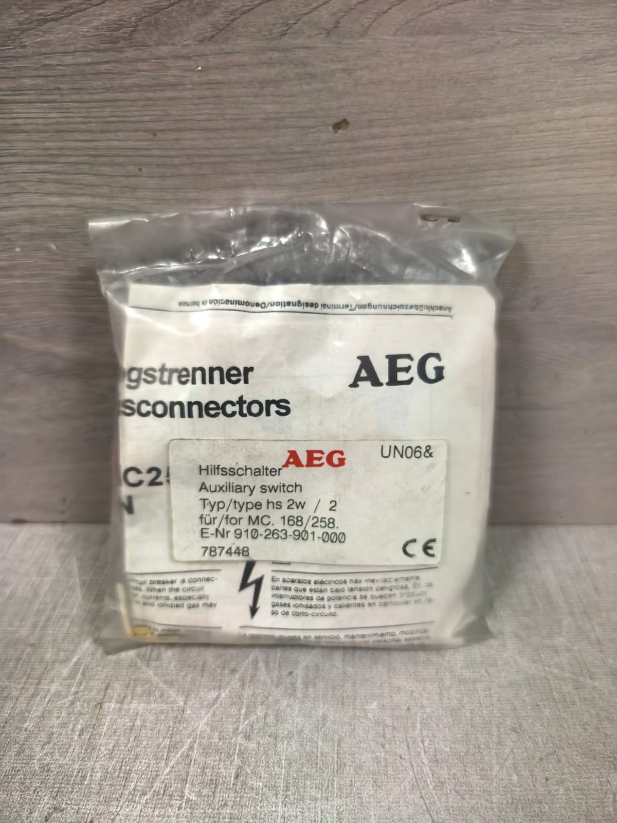 AEG 910-263-901-000 AEG UN06& HS2W/2 910-263-901-000 CONNECTORS 2