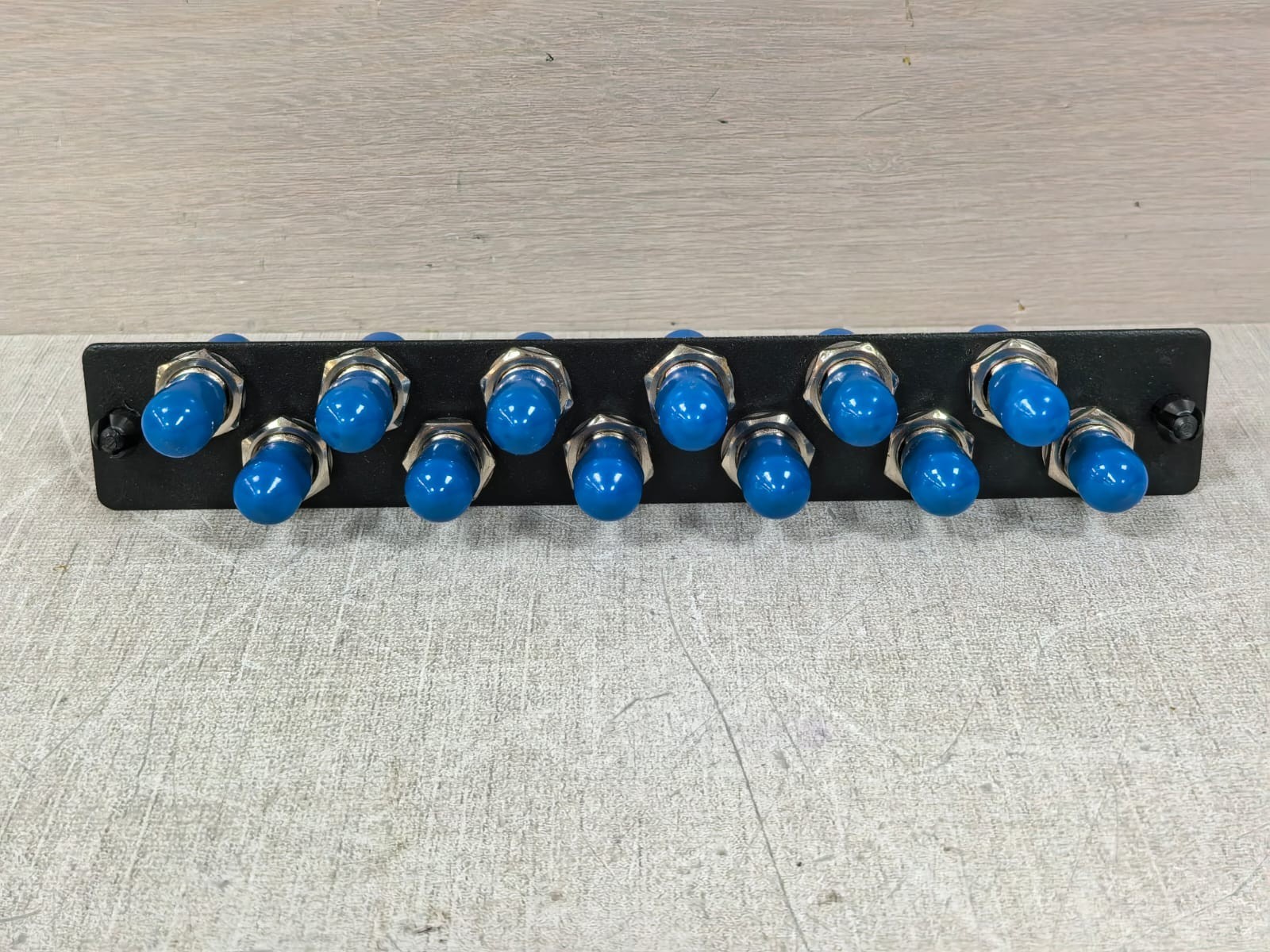 IBDN AX100080 IBDN AX100080 FIBER OPTIC CONNECTOR 1