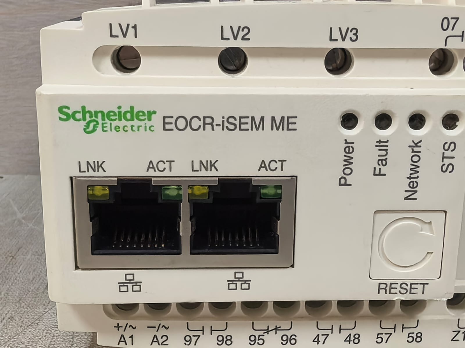 Schneider Electric EOCR-ISEM ME/ ISEMME-WRUH SCHNEIDER ELECTRIC EOCR-ISEM ME/ ISEMME-WRUH INTELLIGENT SMART ENERGY MONITORING 3