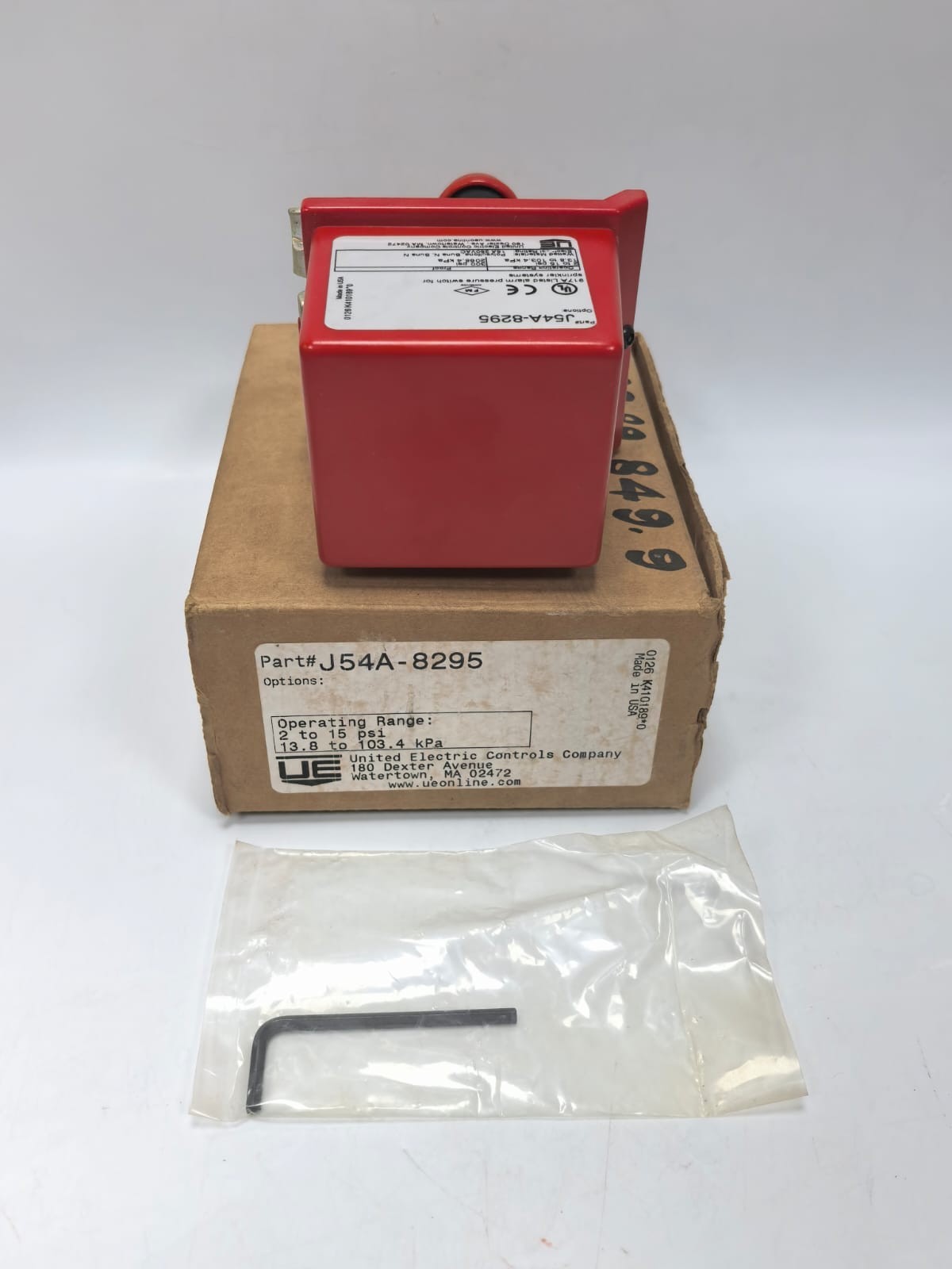 United Electric Controls J54A-8295 UNITED ELECTRIC CONTROLS J54A-8295 ALARM PRESSURE SWITCH FOR SPRINKLER SYSTEMS 1