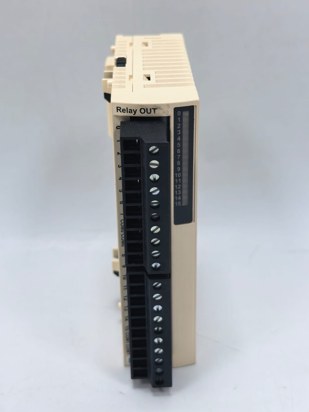 PRO-FACE EXM-DRA16RT PRO-FACE EXM-DRA16RT 16-POINT RELAY OUTPUT EXPANSION MODULE 1