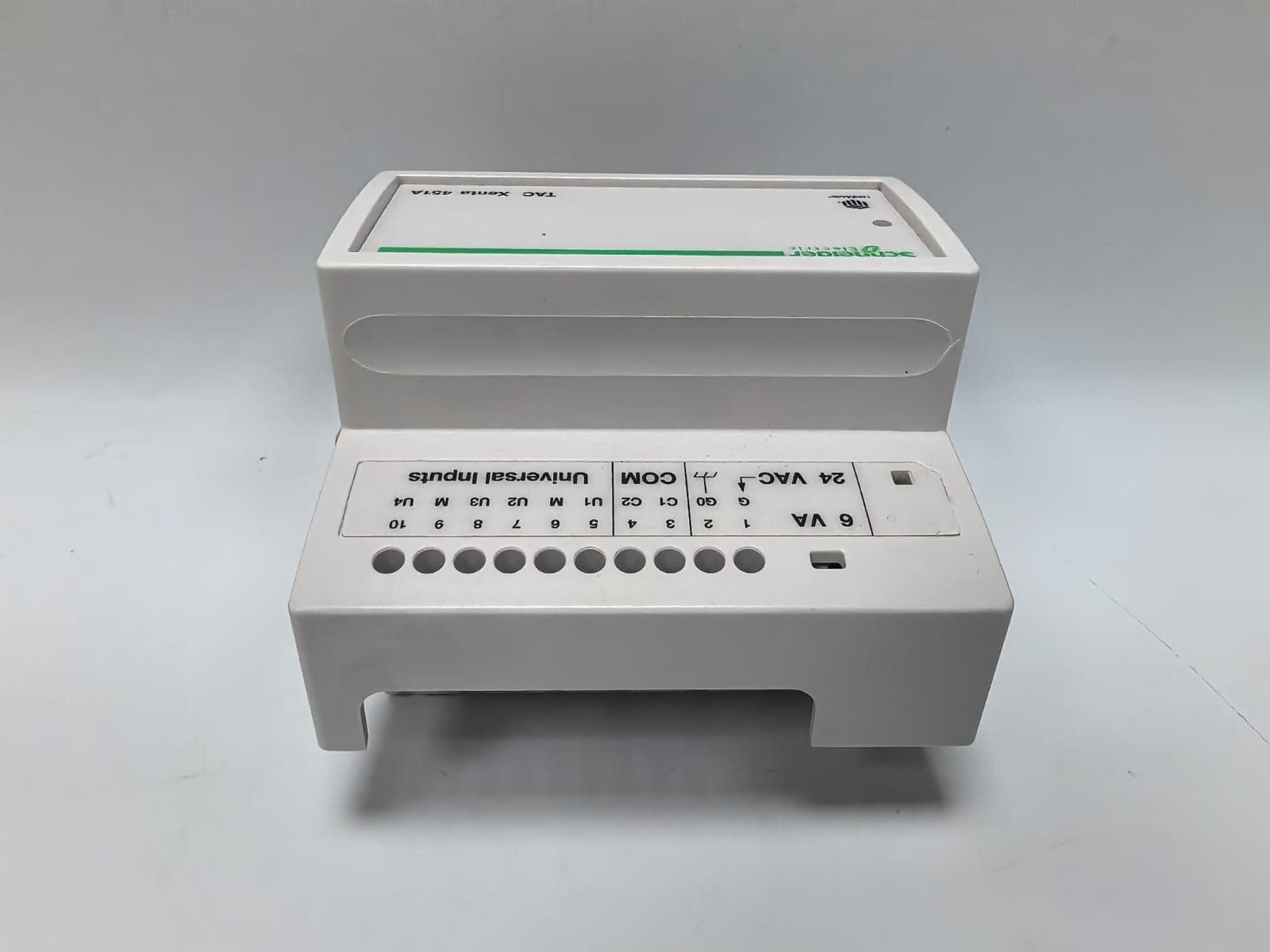 Schneider Electric TAC XENTA 400 SCHNEIDER ELECTRIC TAC XENTA 451A INPUT/OUTPUT MODULE W/ TAC XENTA 400 BASE 8
