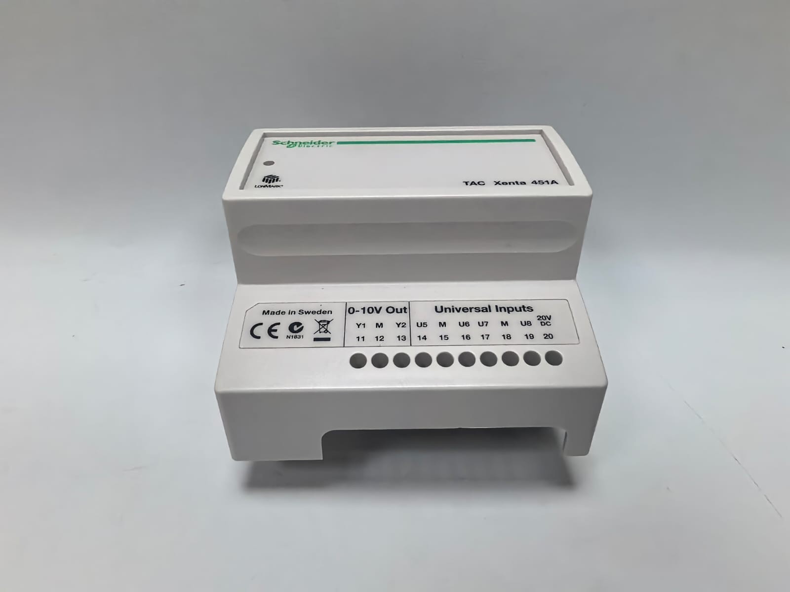 Schneider Electric TAC XENTA 400 SCHNEIDER ELECTRIC TAC XENTA 451A INPUT/OUTPUT MODULE W/ TAC XENTA 400 BASE 9