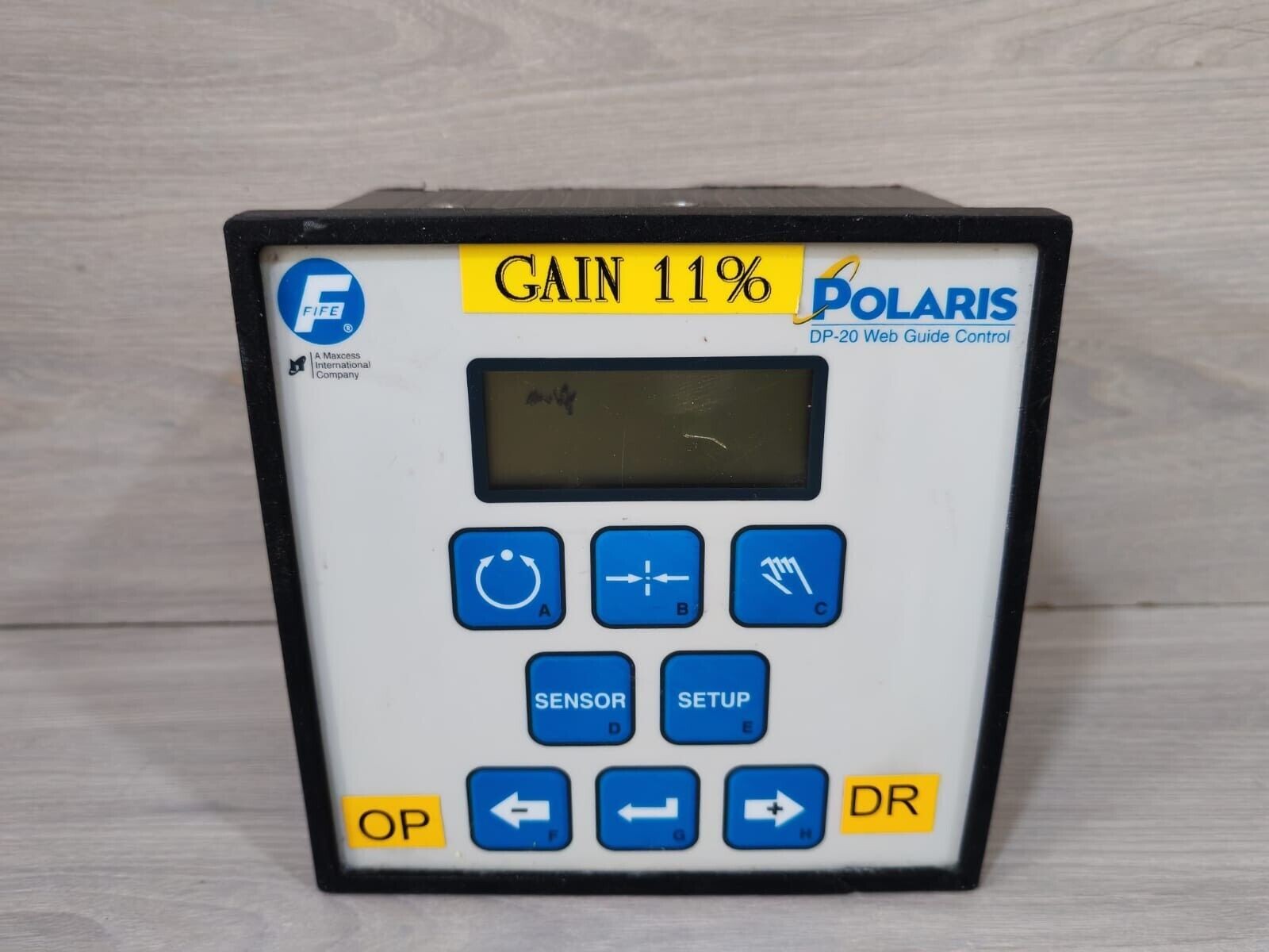 FIFE MAXCESS DP-20 FIFE MAXCESS POLARIS DP-20 WEB GUIDE CONTROLLER- WITH BLACK SPOT ON THE SCREEN 1
