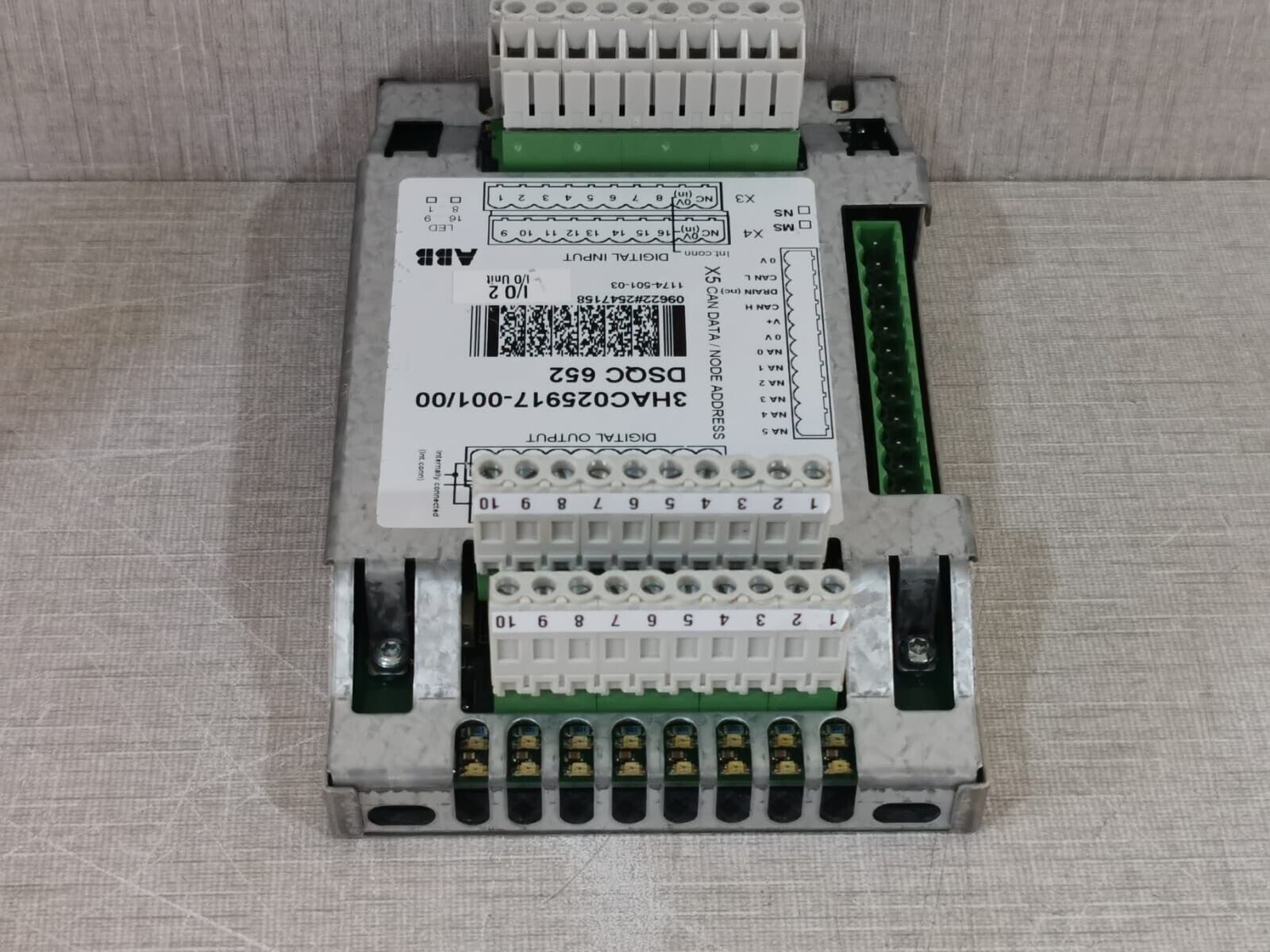ABB 3HAC025917-001/00 DSCQ 652 ABB 3HAC025917-001/00 DSCQ 652 I/O Unit 5