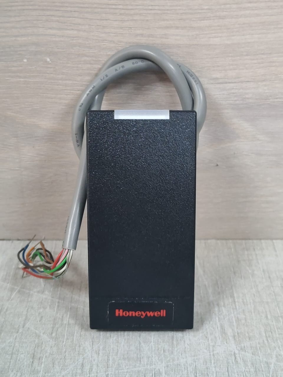 Honeywell OM30BHOND FW:VAS00097 REV:W HONEYWELL OM30BHOND FW:VAS00097 REV:W OMNICLASS 2.0 SMART CARD READER 2
