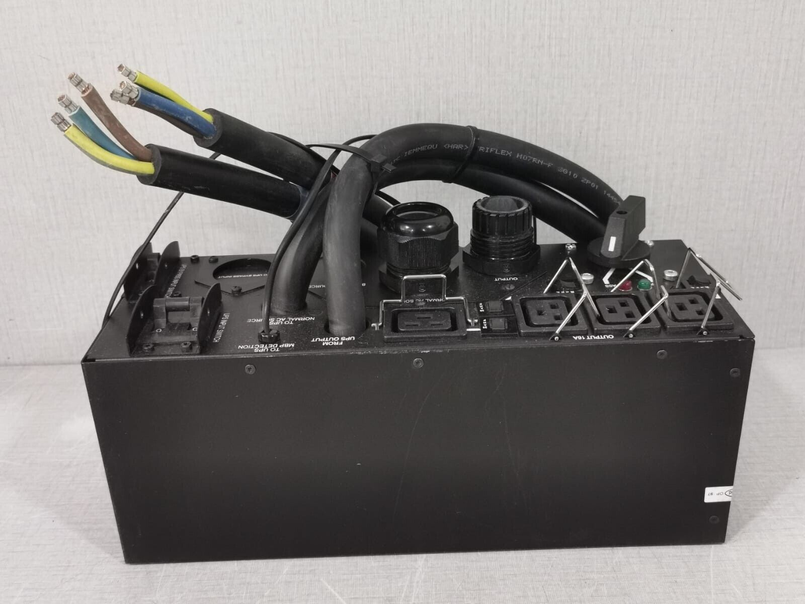 Eaton MBP 11000I EATON MBP 11000i /MBP11Ki REV 02 HOTSWAP MAINTENANCE BYPASS 1