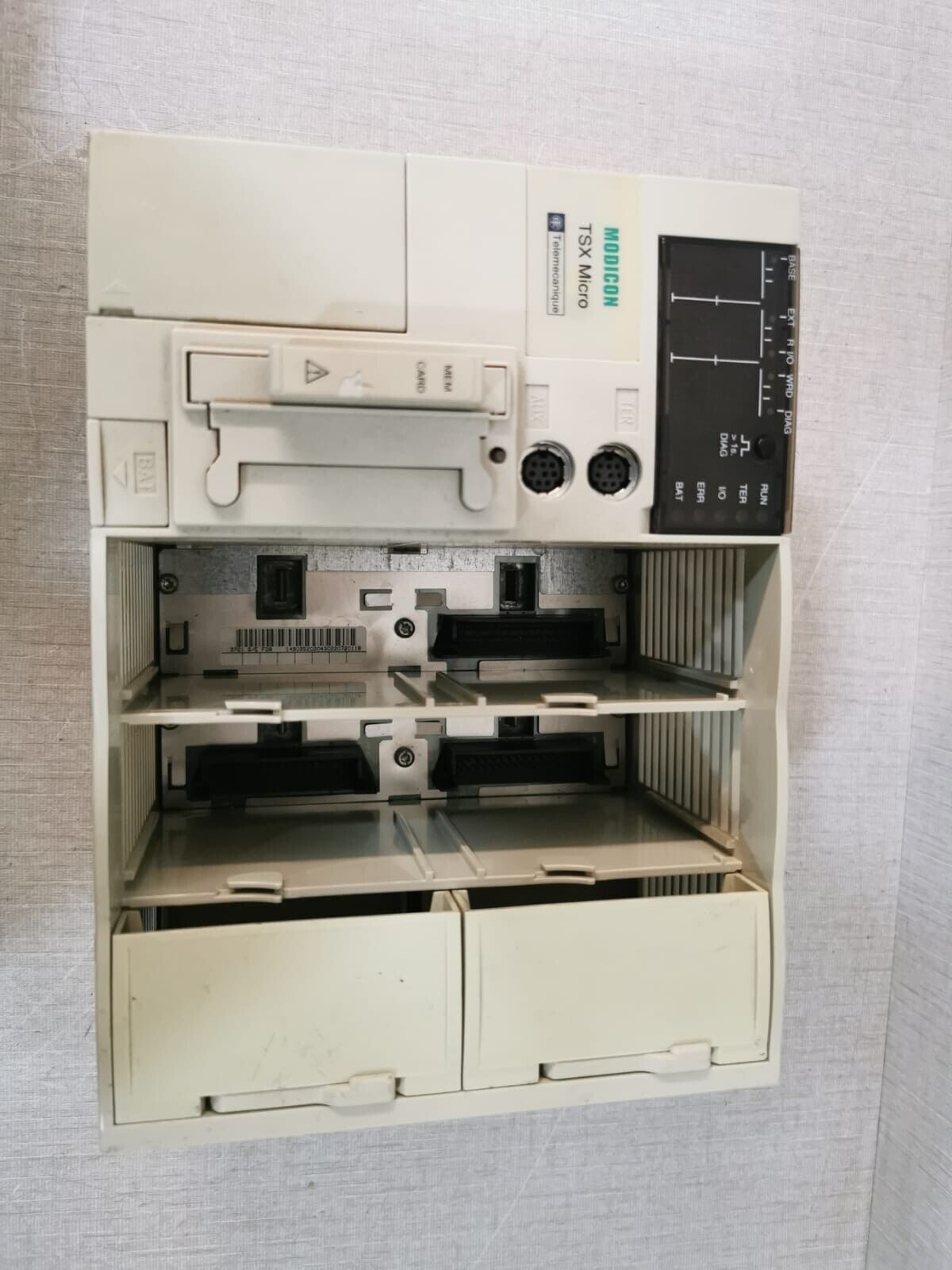 Schneider Electric TSX3721001 / TSXDMZ28DTK / TSXDMZ64DTK Schneider Electric TSX3721001 / TSXDMZ28DTK / TSXDMZ64DTK 9