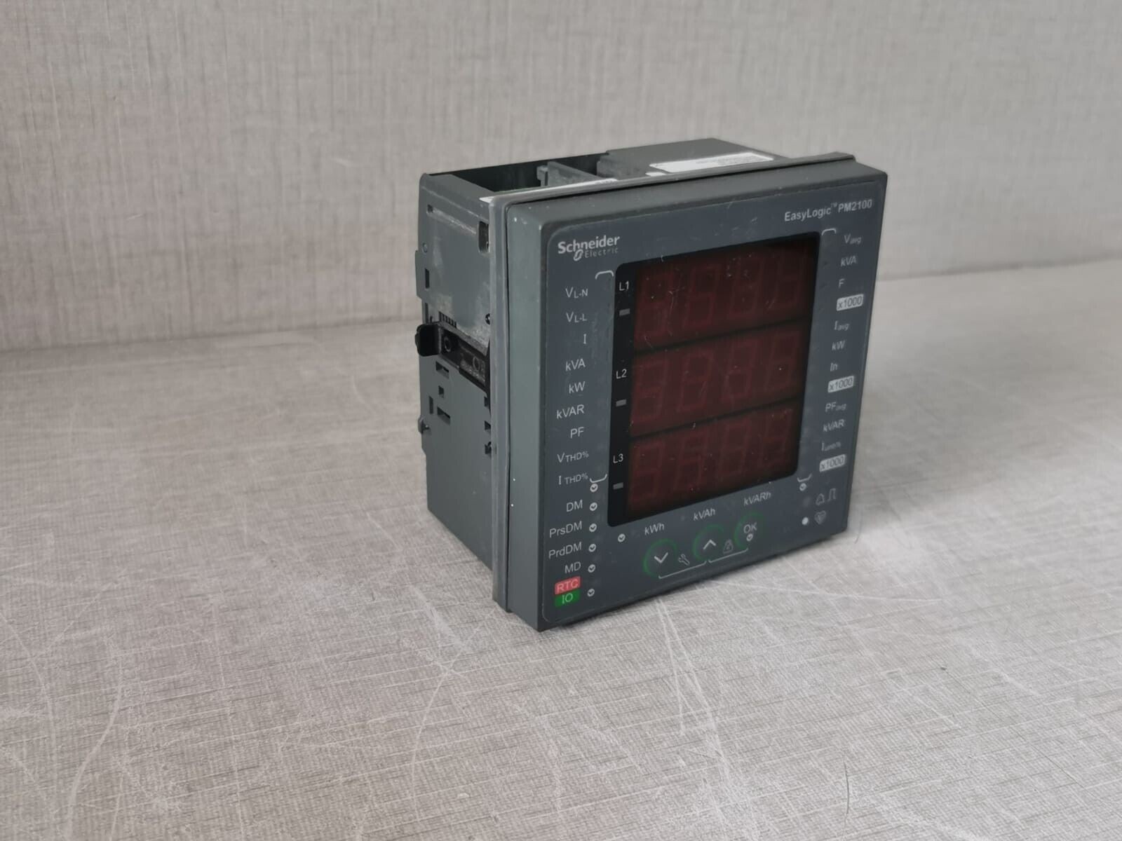 Schneider Electric METSEPM2130 Schneider Electric EasyLogic PM2100 Power Meter METSEPM2130 (FW:v01.40, HW:B1) 4