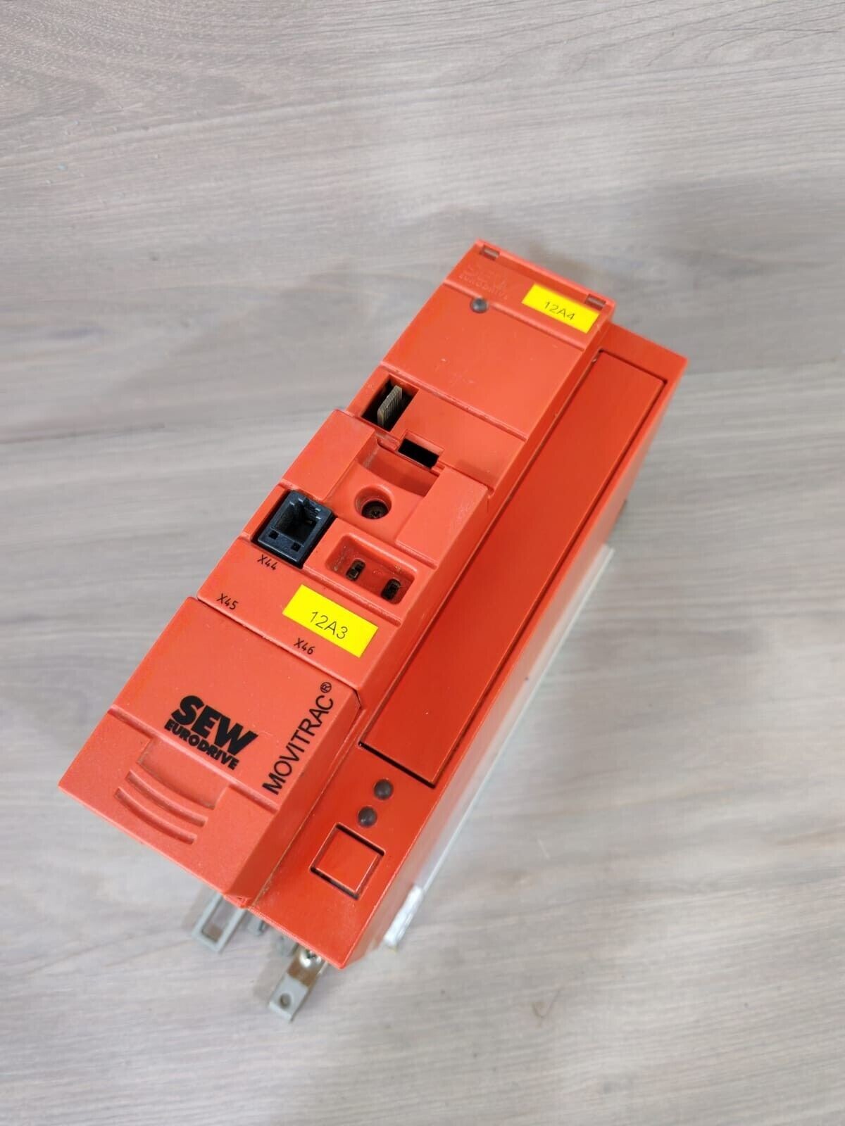 Sew Eurodrive MC07B0015-5A3-4-S0/ FSC11B SEW EURODRIVE MC07B0015-5A3-4-S0/ FSC11B MOVITRAC B 500V 50/60Hz - W/O ANY ACCS 3