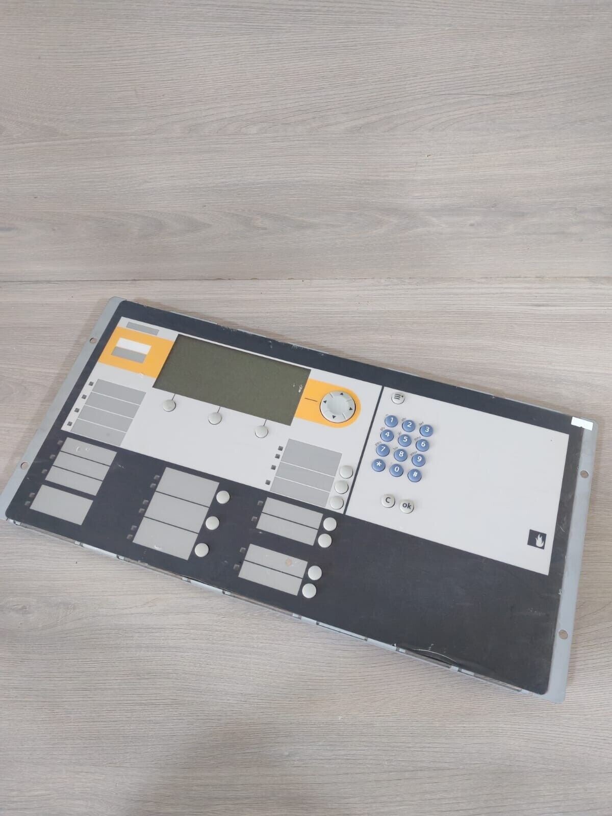Siemens FCM2018-U3 SIEMENS FCM2018-U3 P/N S54400-C40-A2 FIRE ALARM OPERATOR INTERFACE PANEL 3