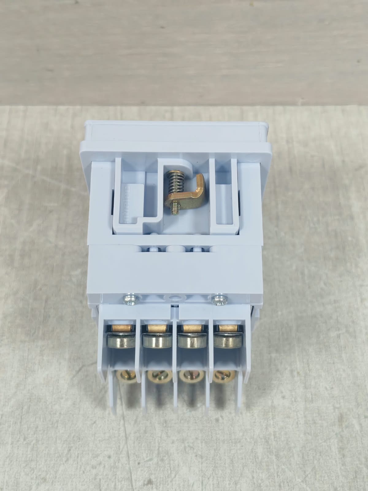 ABB ENTRELEC 1SNA166625R2000 CC-E-VA-6.6 ABB ENTRELEC 1SNA166625R2000 CC-E-VA-6.6 ESSAILEC CURRENT TEST BLOCK 8