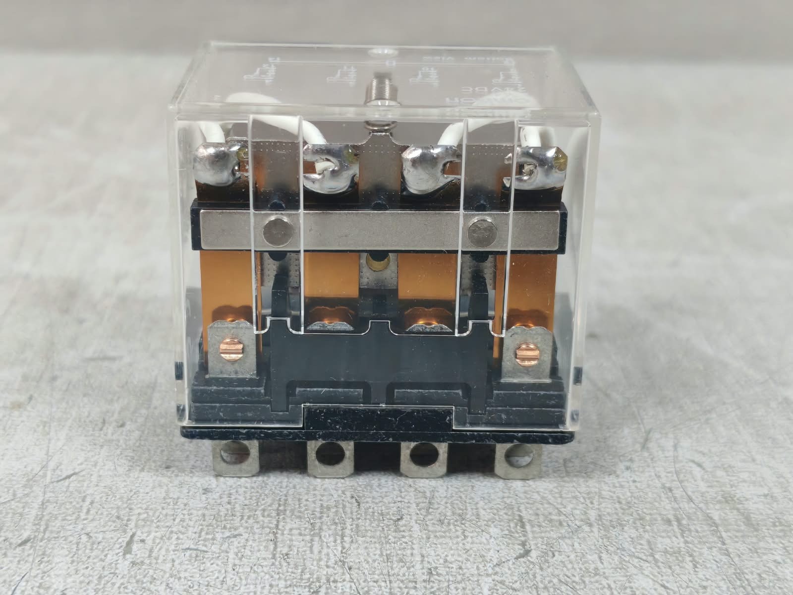 Omron LY4 OMRON LY4 GENERAL PURPOSE RELAY 24VDC 5