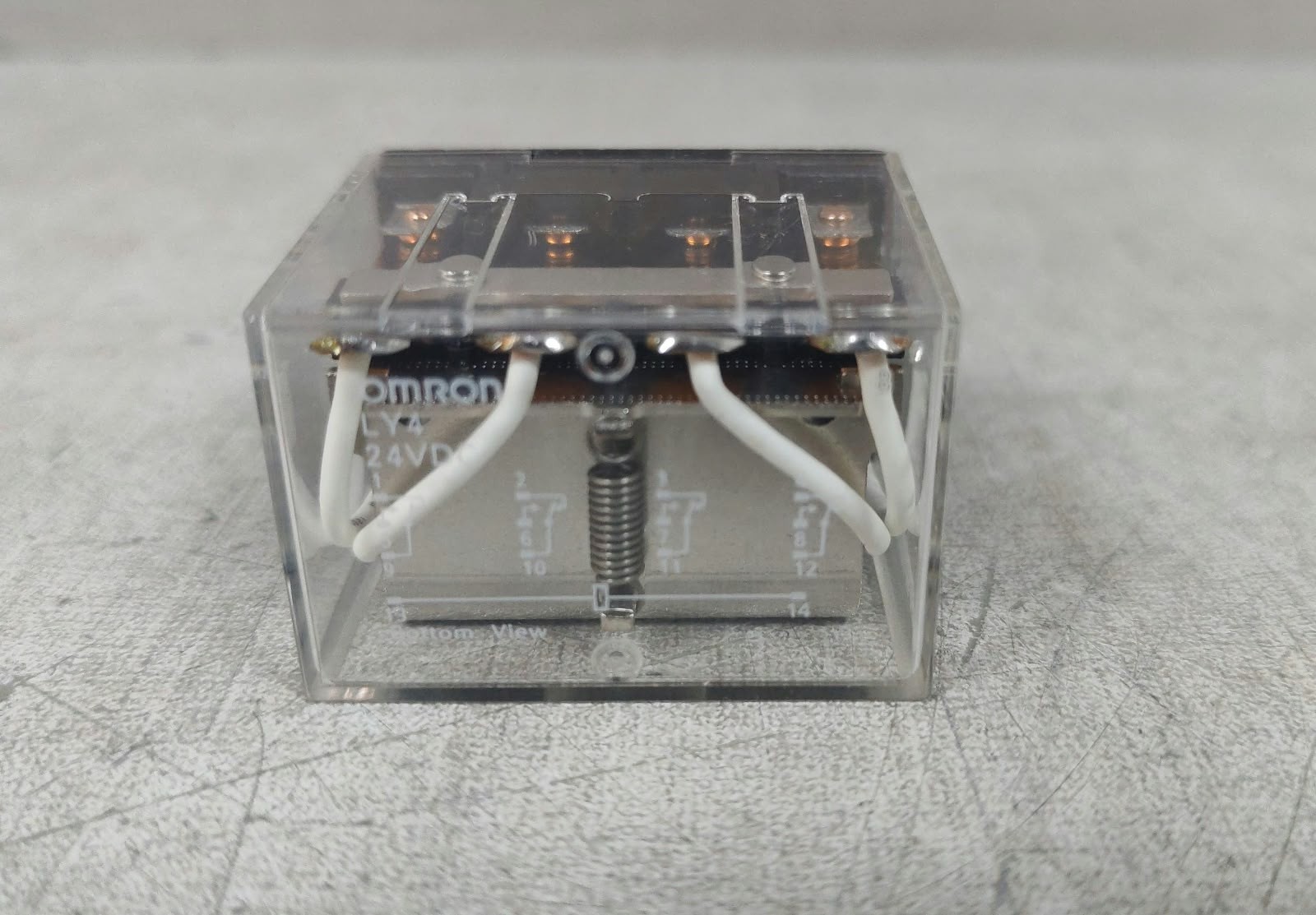 Omron LY4 OMRON LY4 GENERAL PURPOSE RELAY 24VDC 2