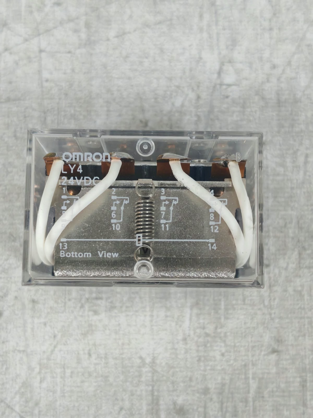 Omron LY4 OMRON LY4 GENERAL PURPOSE RELAY 24VDC 6