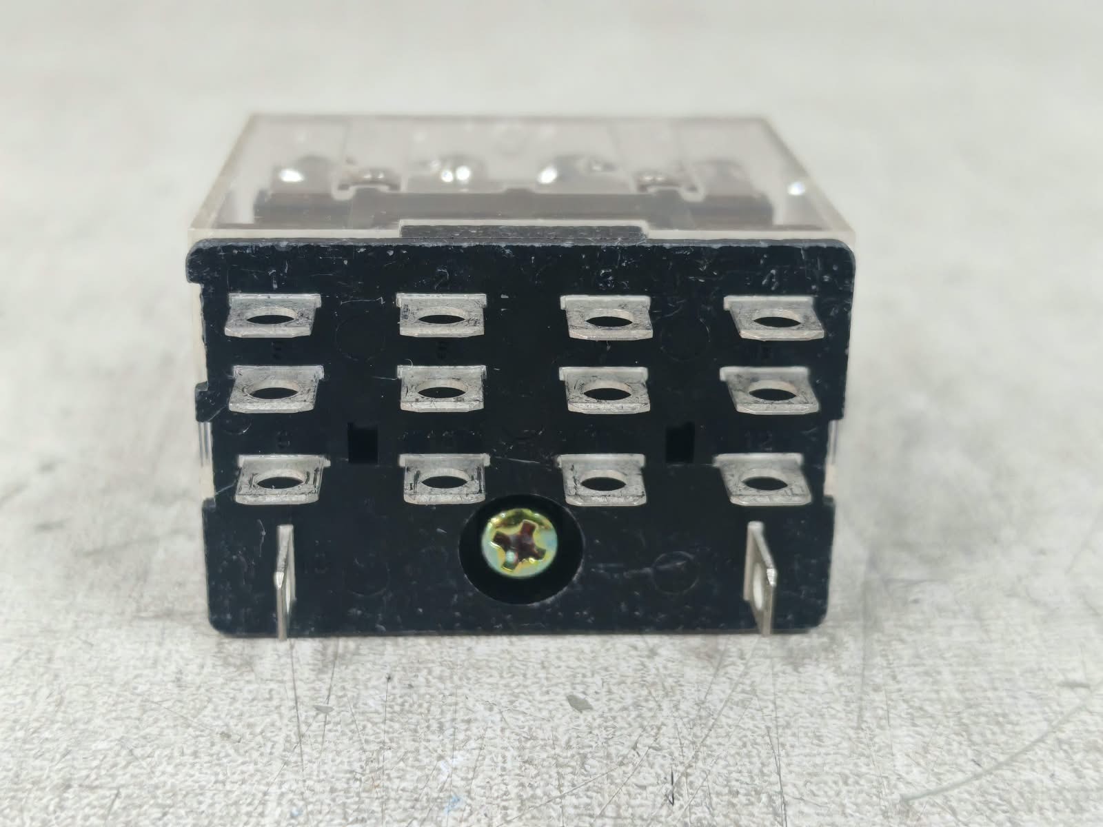 Omron LY4 OMRON LY4 GENERAL PURPOSE RELAY 24VDC 9