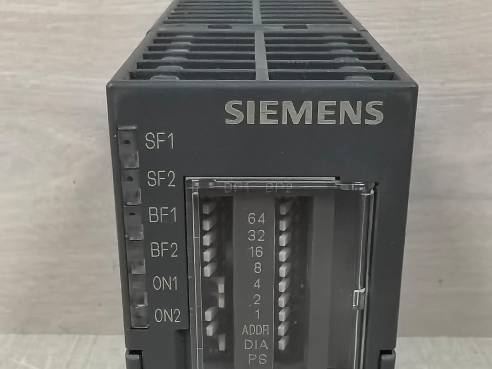 Siemens 6ES7 158-0AD01-0XA0 FS:5 SIEMENS SIMATIC ET200 6ES7 158-0AD01-0XA0 FS:5 DP/DP COUPLER 3