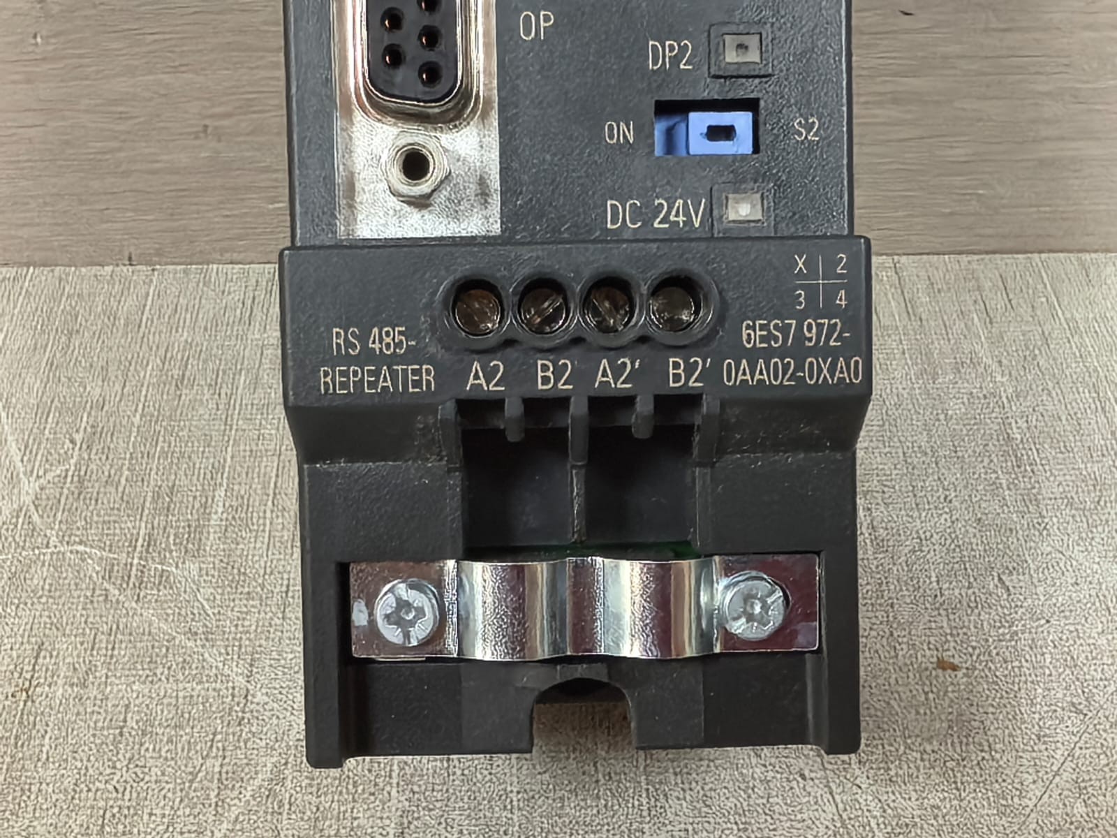Siemens 6ES7 972-0AA02-0XA0 SIEMENS 6ES7 972-0AA02-0XA0 RS485- REPEATER 4