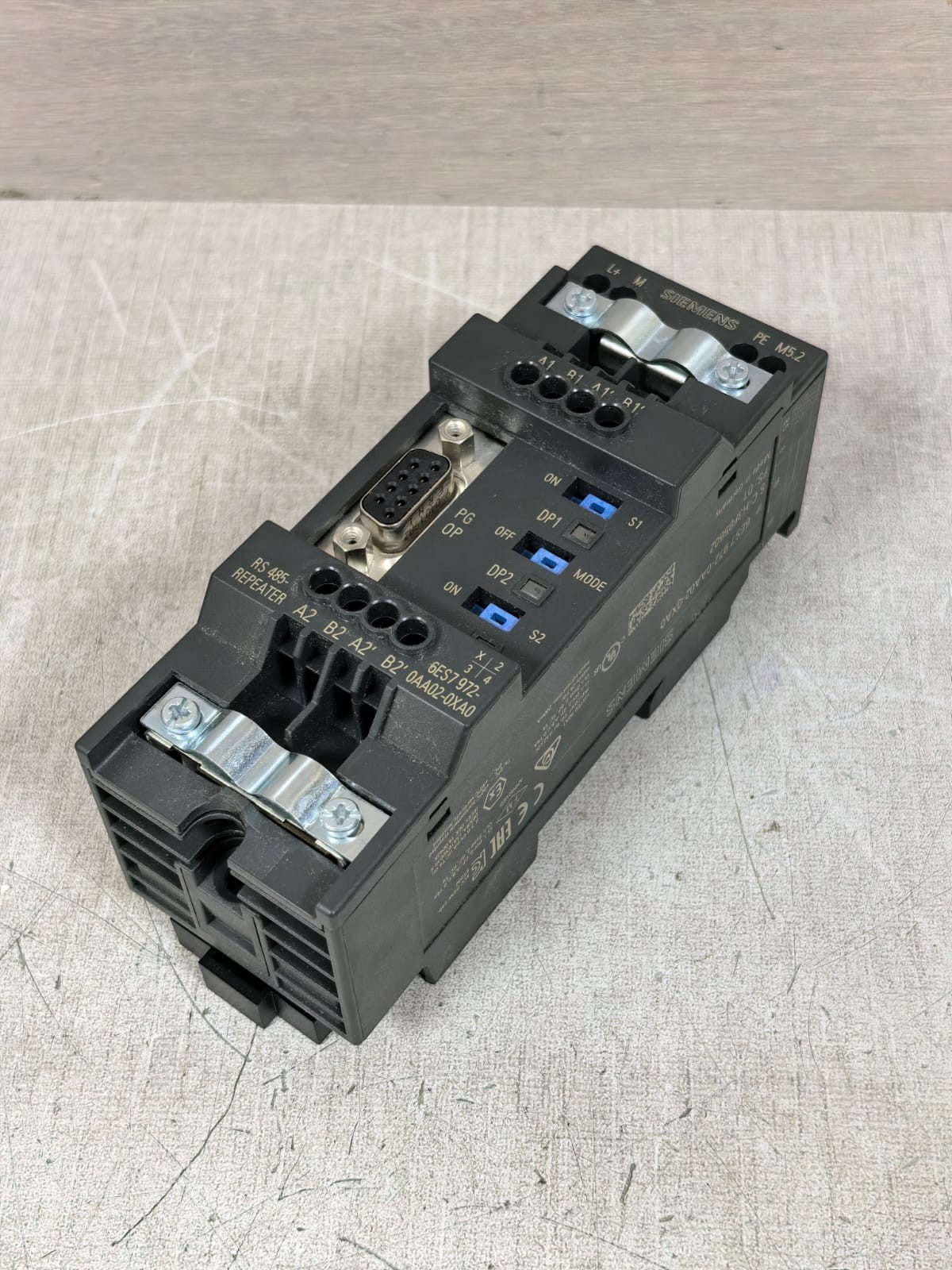 Siemens 6ES7 972-0AA02-0XA0 SIEMENS 6ES7 972-0AA02-0XA0 RS485- REPEATER 7