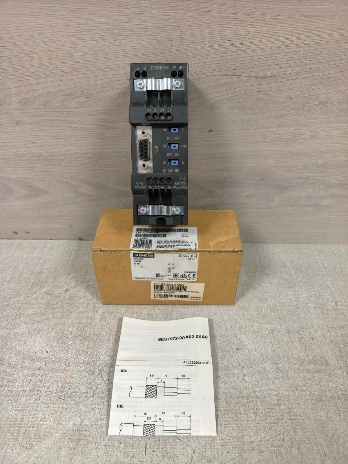 Siemens 6ES7 972-0AA02-0XA0 SIEMENS 6ES7 972-0AA02-0XA0 RS485- REPEATER 1