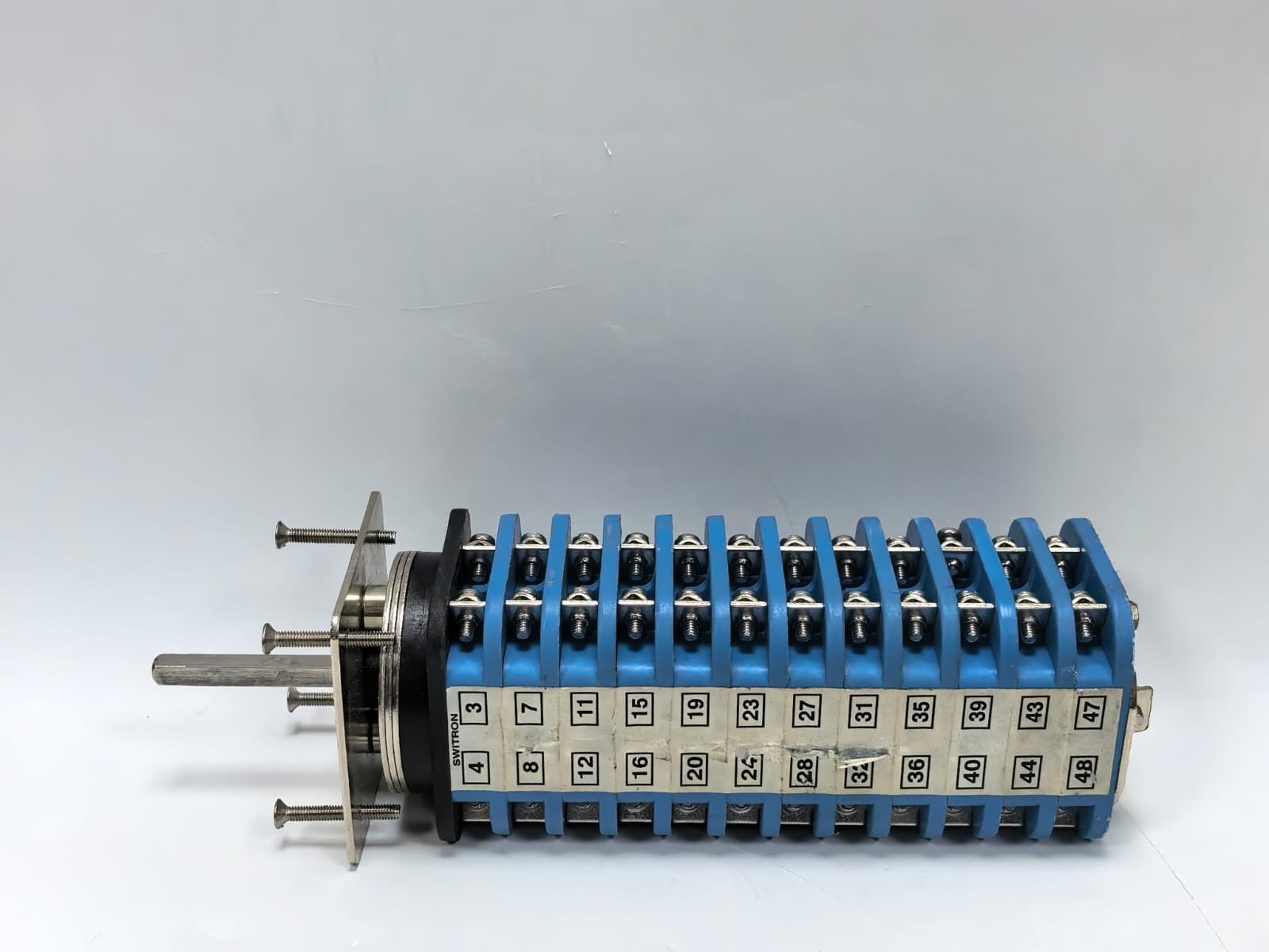 SWITRON SPC32P12249R/T85/PD SWITRON SPC32P12249R/T85/PD ROTARY CAM SELECTOR SWITCH 4
