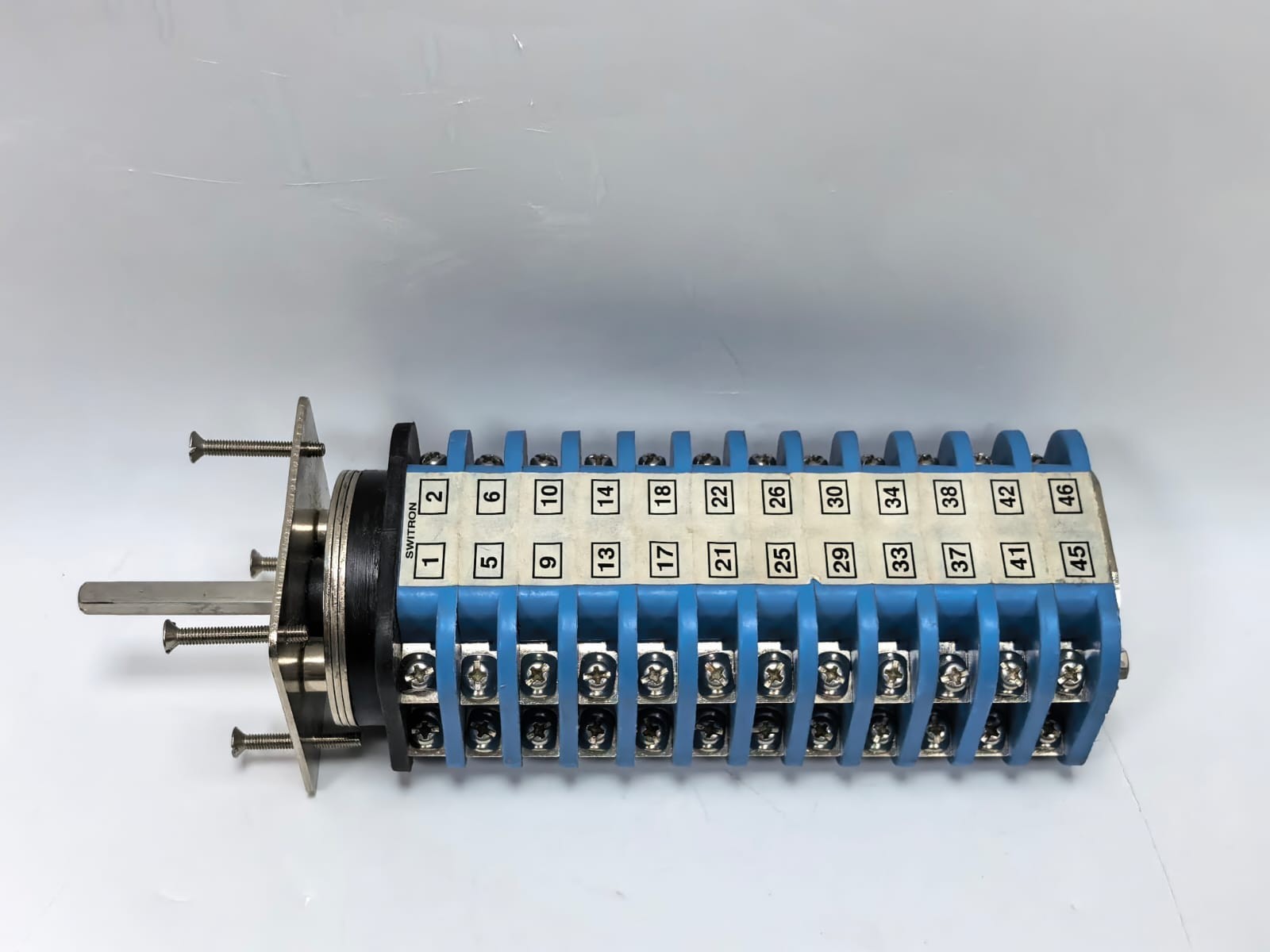 SWITRON SPC32P12249R/T85/PD SWITRON SPC32P12249R/T85/PD ROTARY CAM SELECTOR SWITCH 6