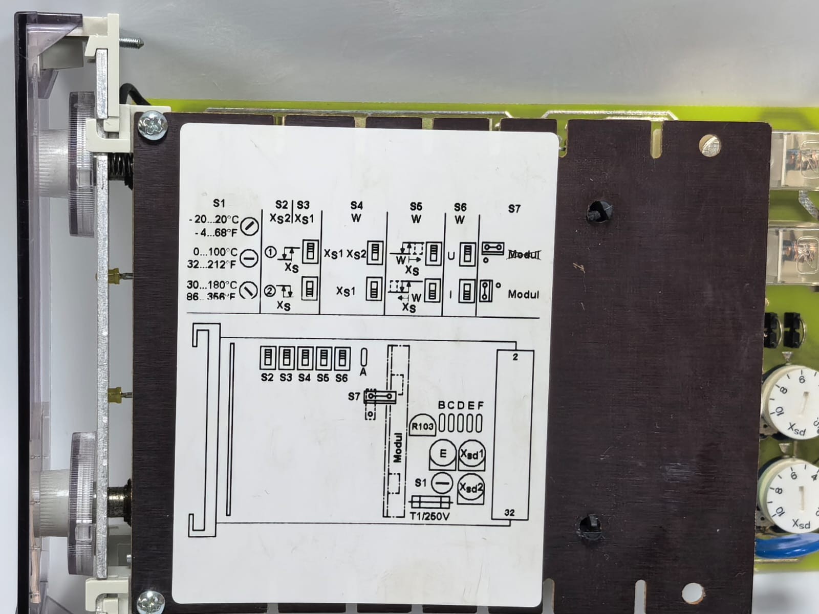 SAUTER ERAS620 F001 SAUTER ERAS620 F001 HVAC CONTROLLER REGULATOR MODULE FLEXOTRON 2000 3