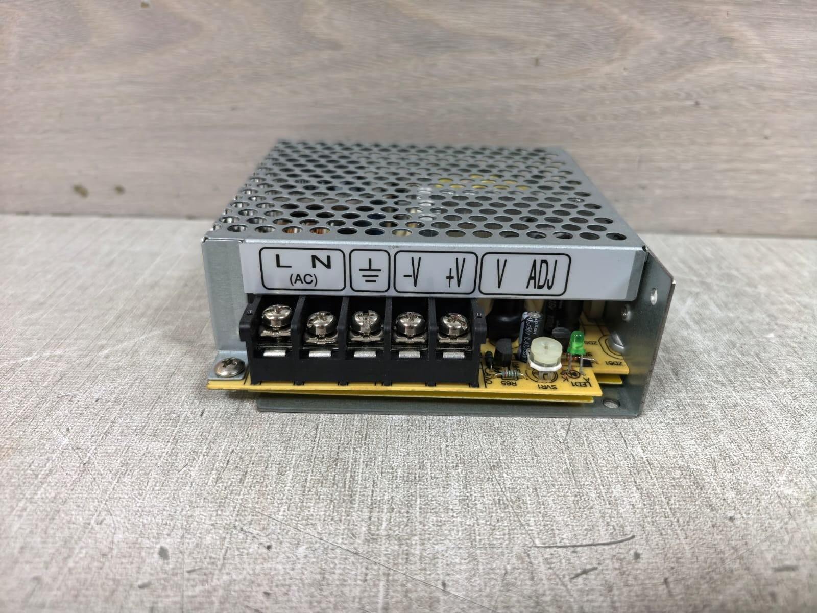 MEAN WELL RS-50-12 MEANWELL RS-50-12 SWITCHING POWER SUPPLY 100-240VAC 3