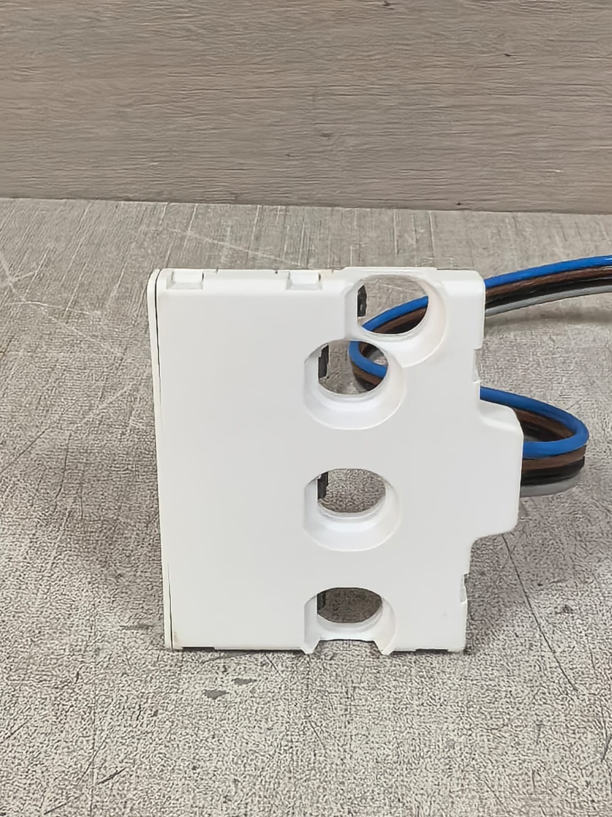 Schneider Electric A9MEM1571 SCHNEIDER ELECTRIC A9MEM1571 POWERTAG-ACTI9P63 3PN TOP 8