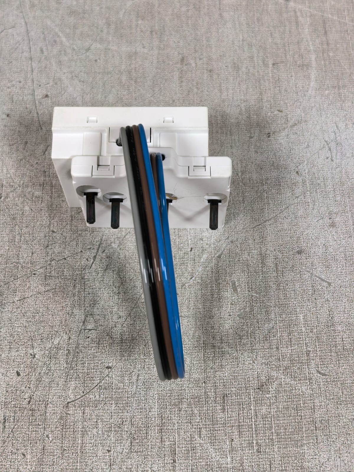 Schneider Electric A9MEM1572 SCHNEIDER ELECTRIC A9MEM1572 POWERTAG-ACTI9P63 3PN BOTTOM 7