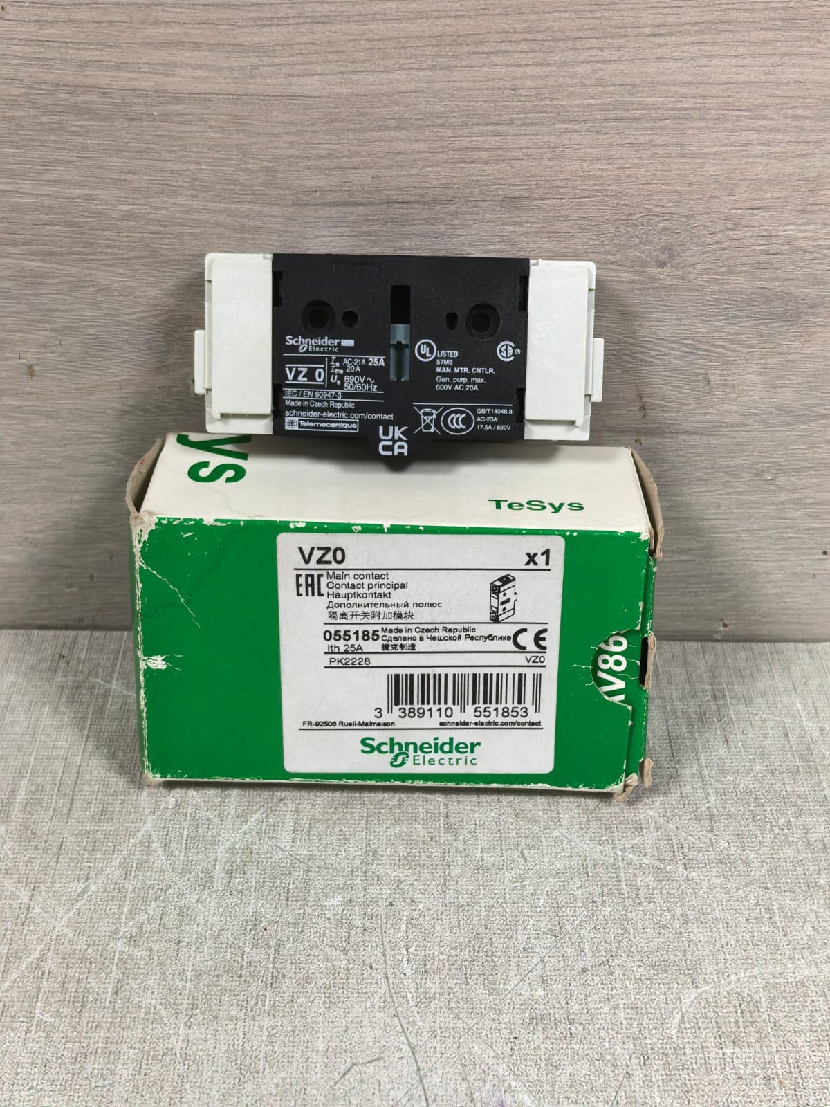 Schneider Electric VZ0 SCHNEIDER ELECTRIC VZ0 MAIN CONTACT 1