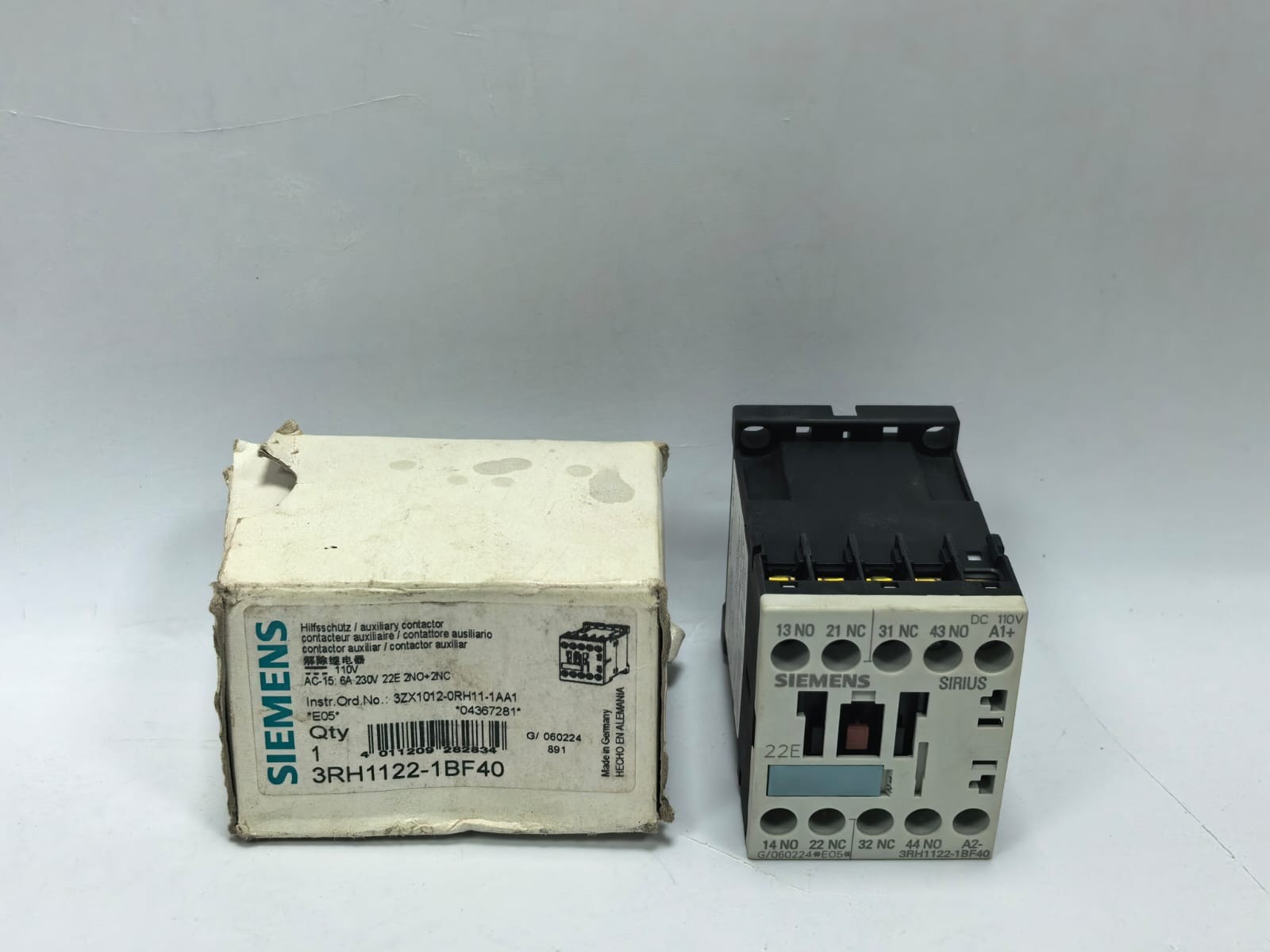 SIEMENS 3RH1122-1BF40 CONTACTOR RELAY PCS