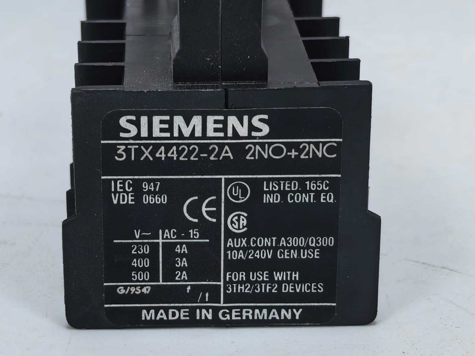 Siemens 3TX4422-2A SIEMENS 3TX4422-2A AUXILIARY CONTACT BLOCK 2NO+2NC PCS 3