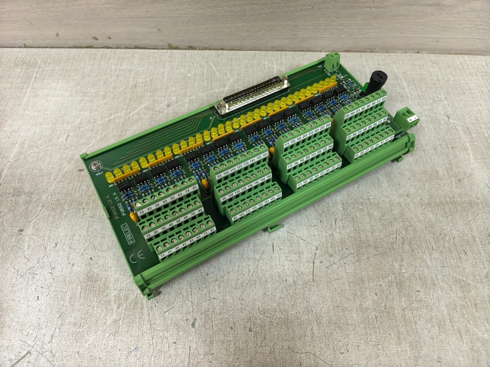 FIRELEC INT-DI32-ISO24DC-ST 1F10723 REV DA FIRELEC INT-DI32-ISO24DC-ST 1F10723 REV DA INDUSTRIAL INTERFACE BOARD 2