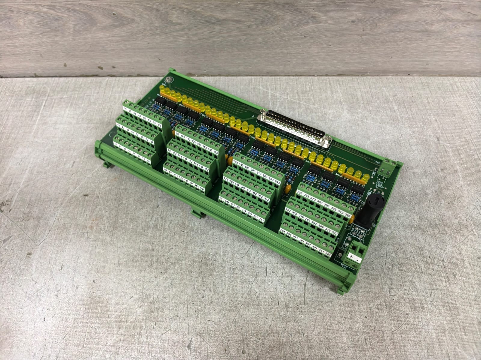 FIRELEC INT-DI32-ISO24DC-ST 1F10723 REV DA FIRELEC INT-DI32-ISO24DC-ST 1F10723 REV DA INDUSTRIAL INTERFACE BOARD 3