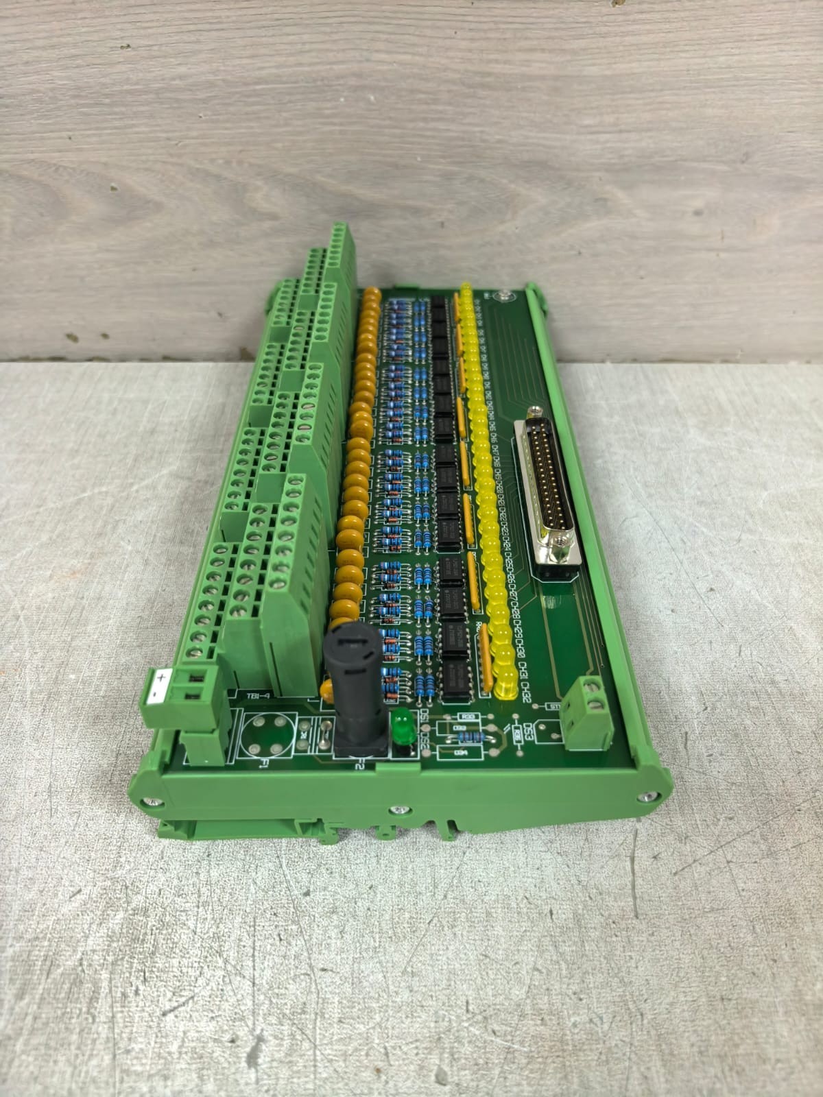 FIRELEC INT-DI32-ISO24DC-ST 1F10723 REV DA FIRELEC INT-DI32-ISO24DC-ST 1F10723 REV DA INDUSTRIAL INTERFACE BOARD 8