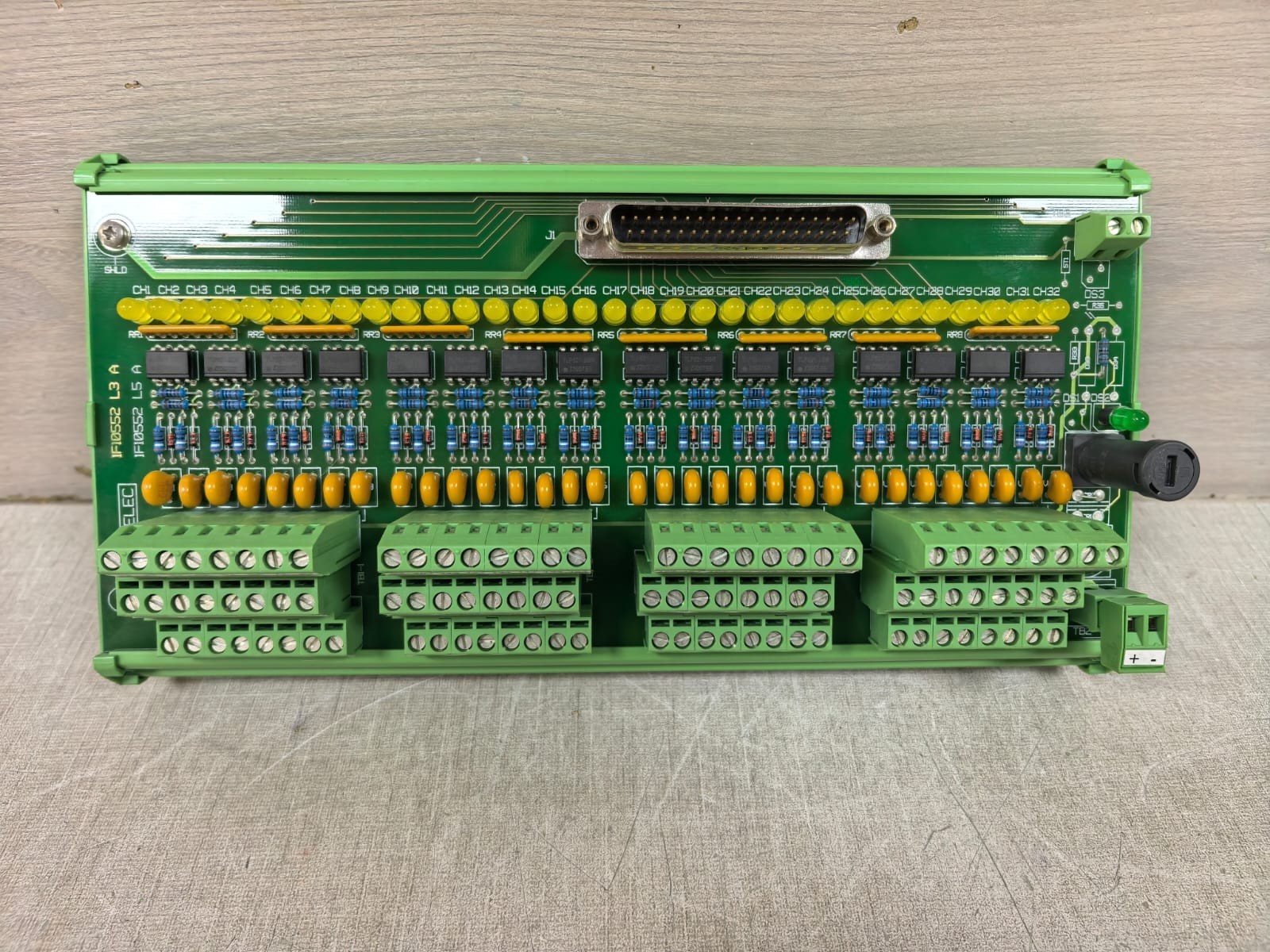 FIRELEC INT-DI32-ISO24DC-ST 1F10723 REV DA INDUSTRIAL INTERFACE BOARD