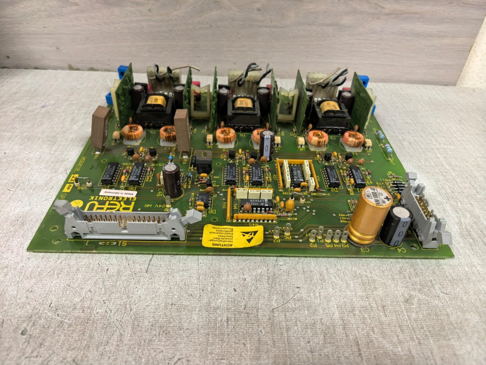 REFU ELEKTRONIK WS6010.2300SP00 REFU ELEKTRONIK WS6010.2300SP00 CIRCUIT BOARD 8